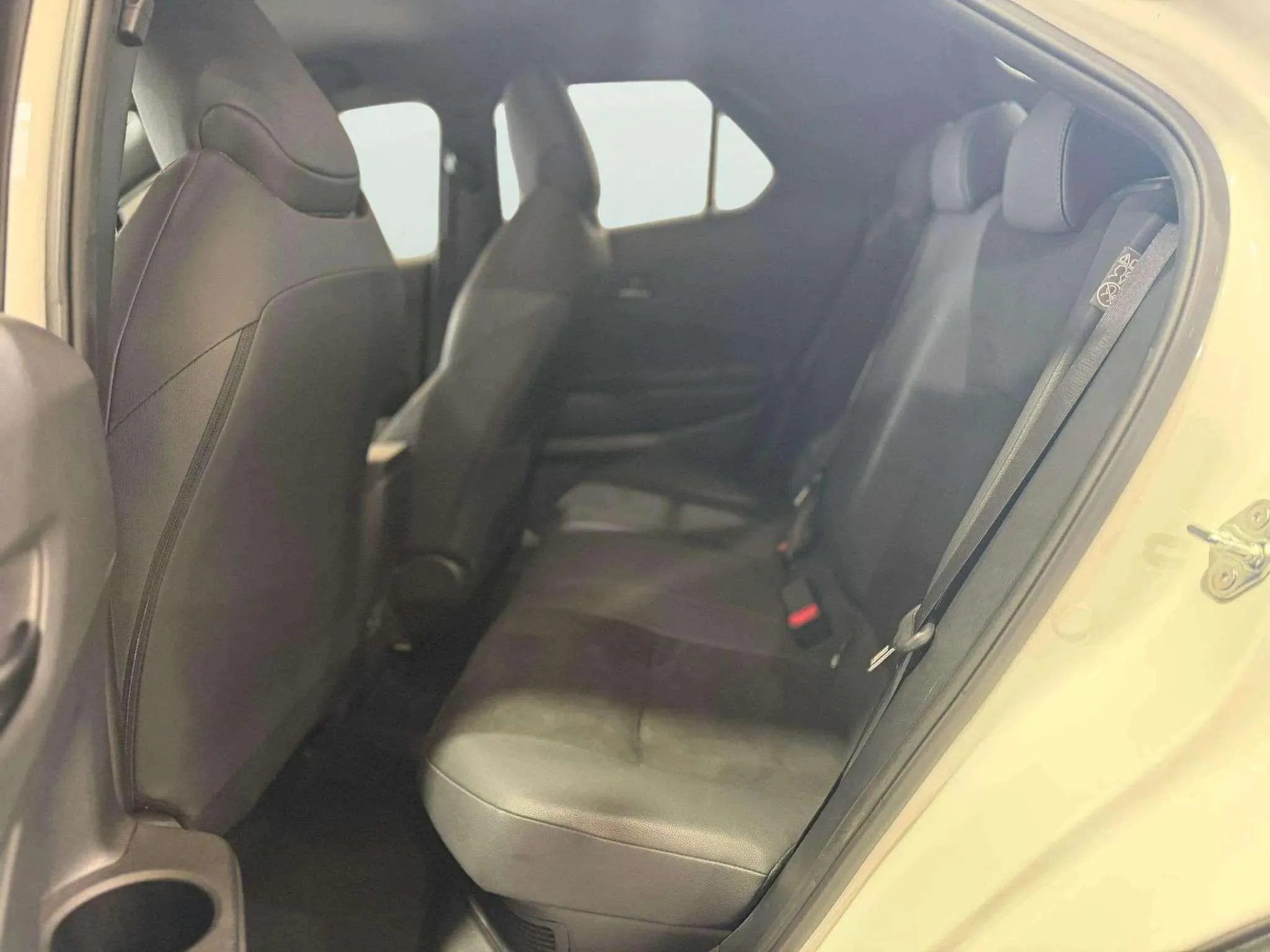 Toyota C-HR 2.0 220PH GR Sport - foto 12