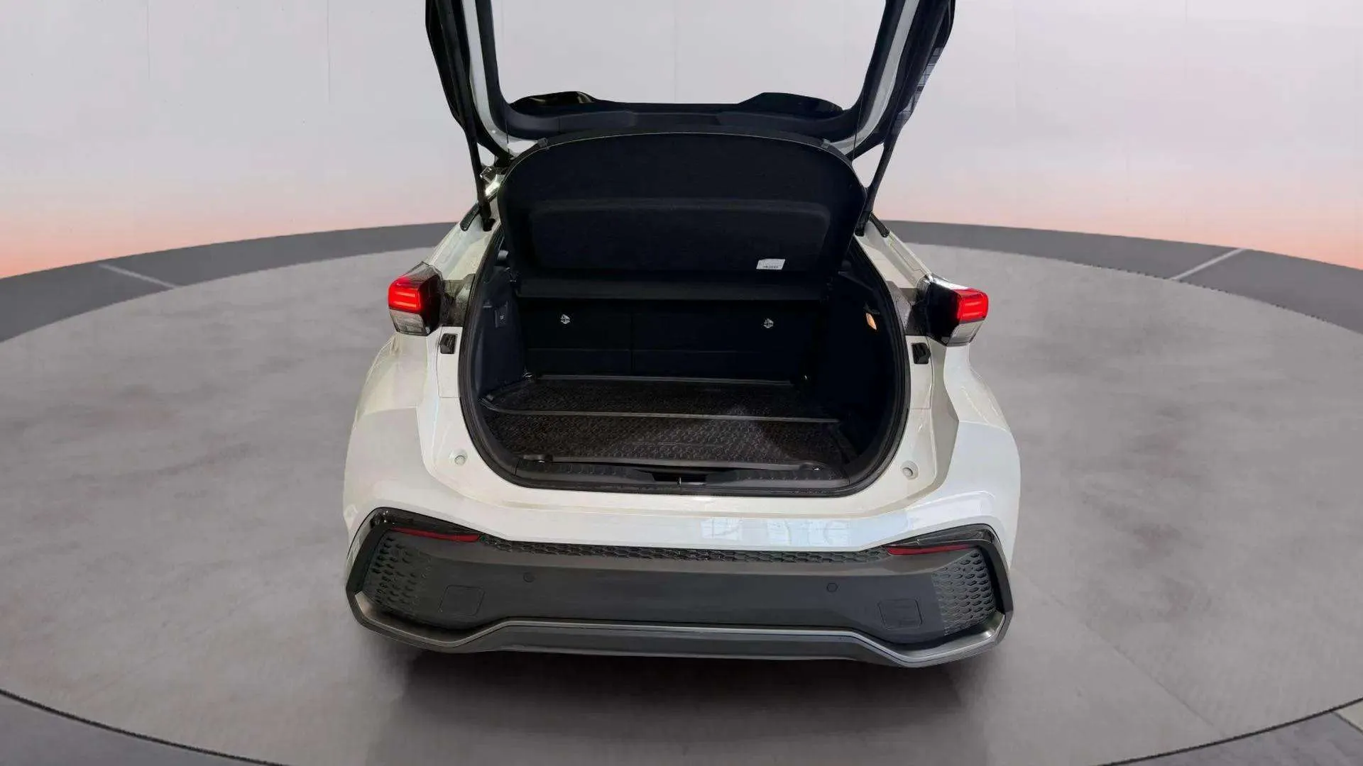 Toyota C-HR 2.0 220PH GR Sport - foto 13