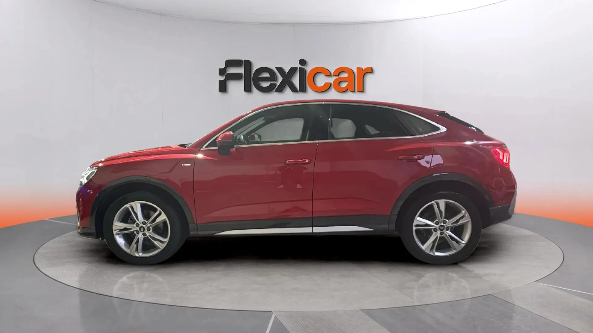 Audi Q3 S line 35 TDI S tronic - foto 4