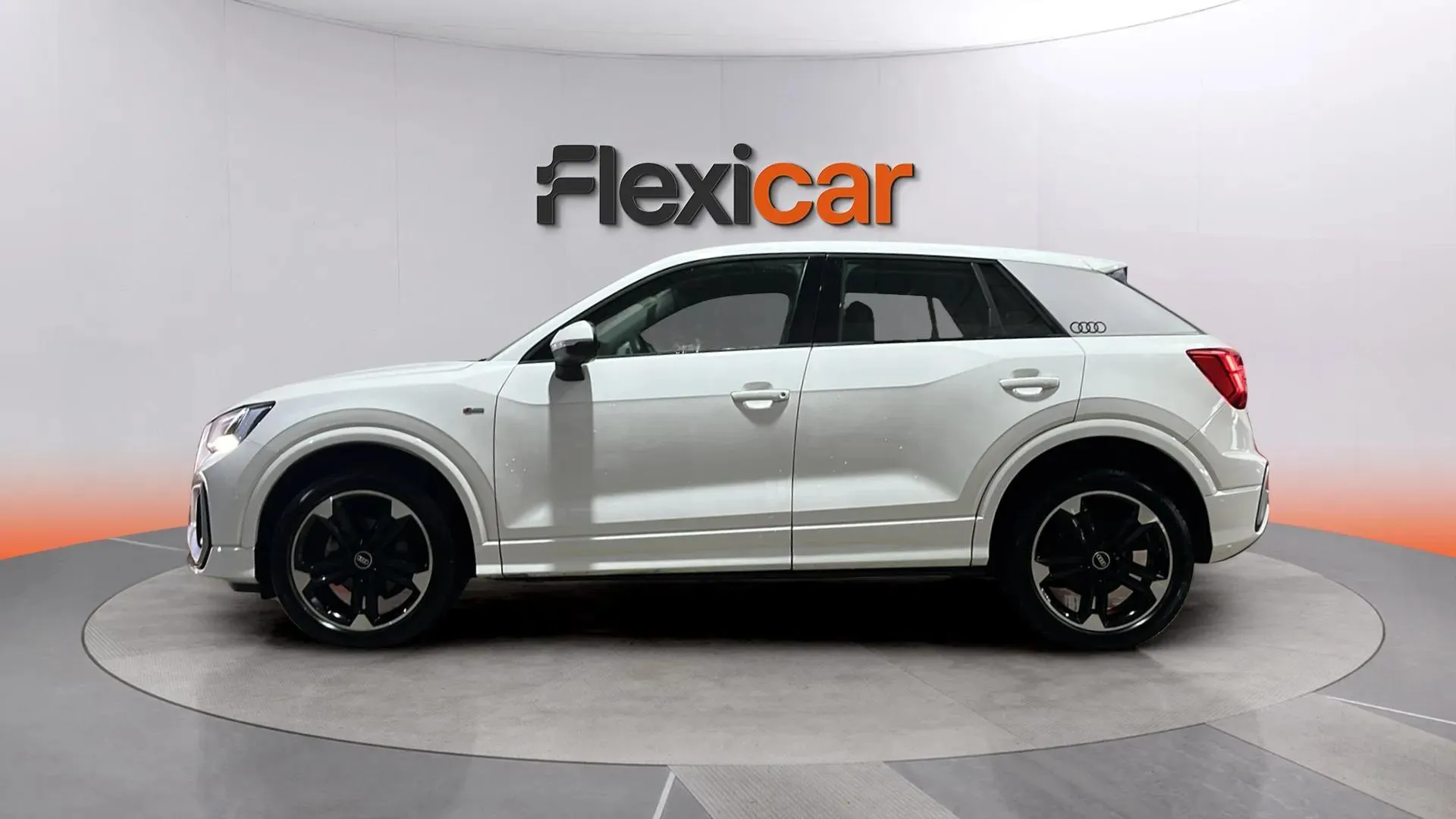 Audi Q2 S line 30 TDI S tronic - foto 4