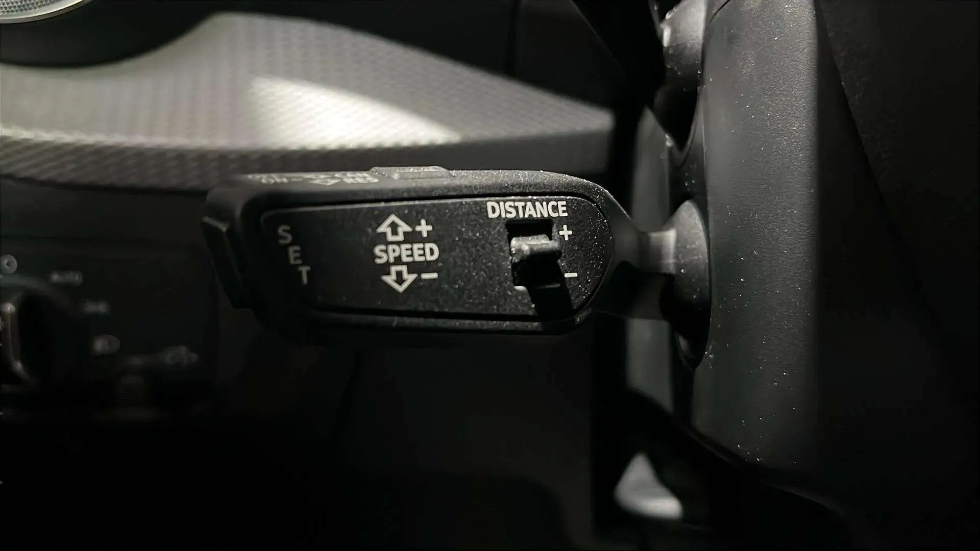 Audi Q2 S line 30 TDI S tronic - foto 23
