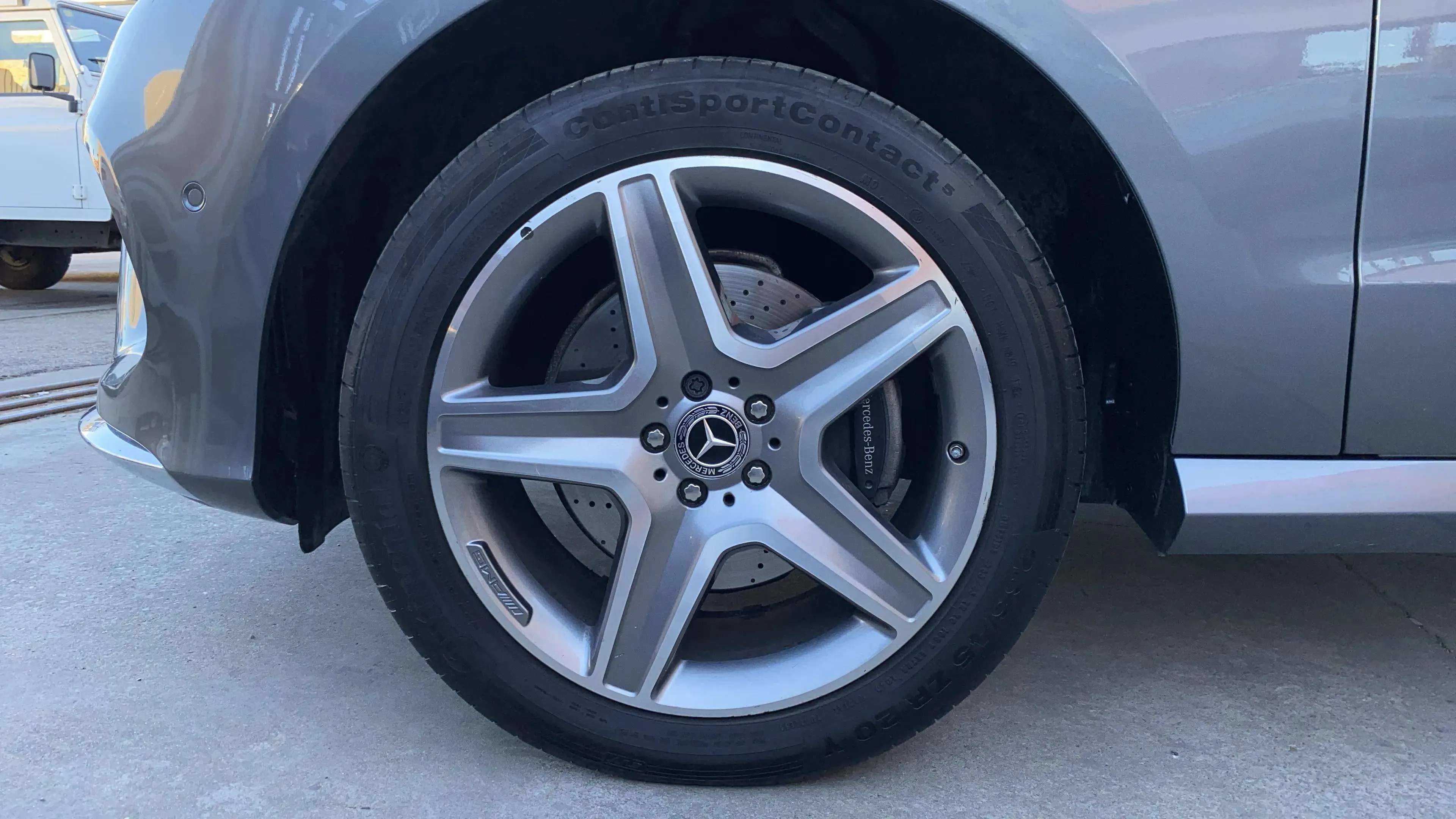 Mercedes-Benz GLE 250 d 4MATIC - foto 35