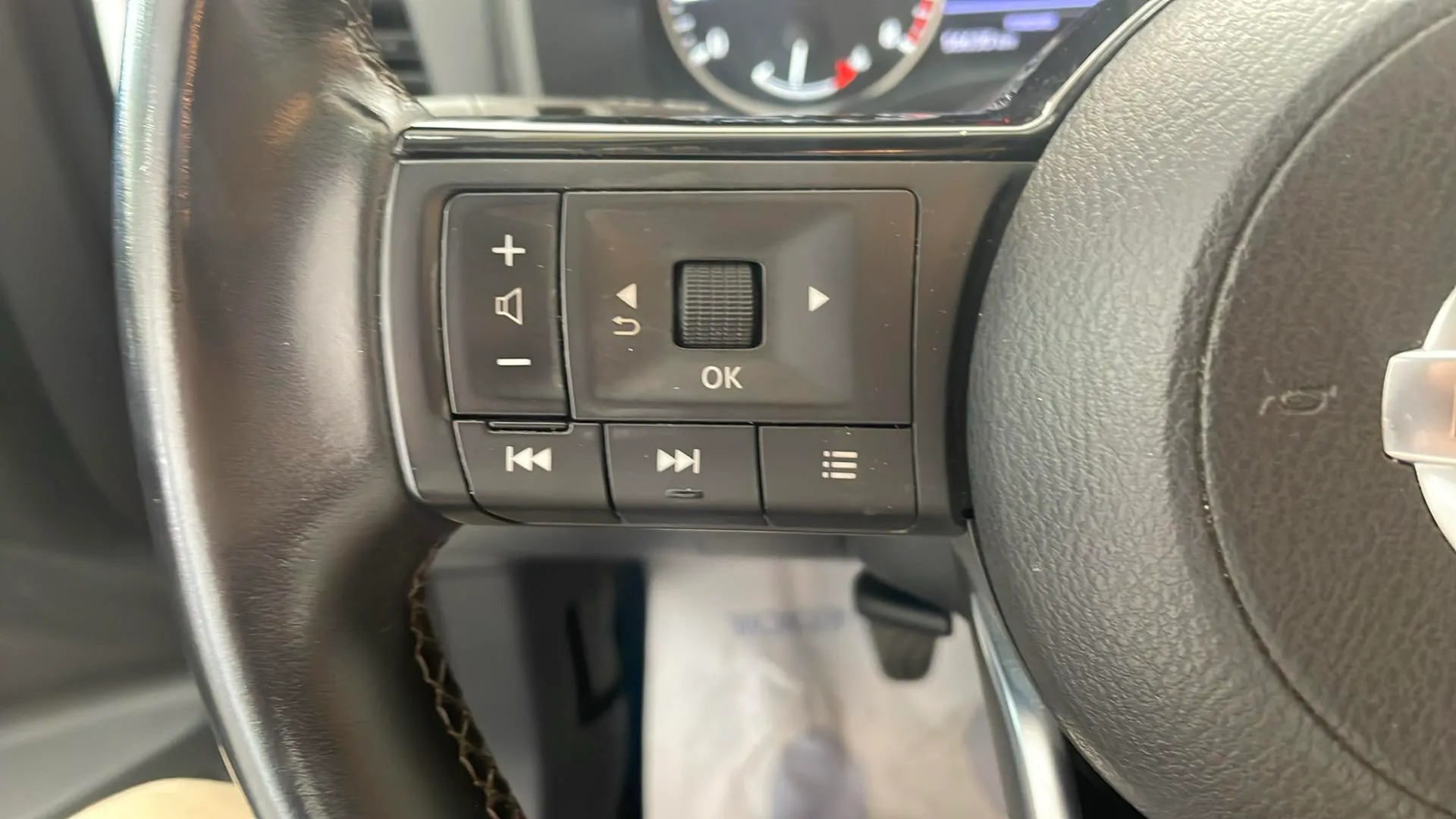 Nissan Qashqai DIG-T mHEV 4x2 Acenta - foto 31