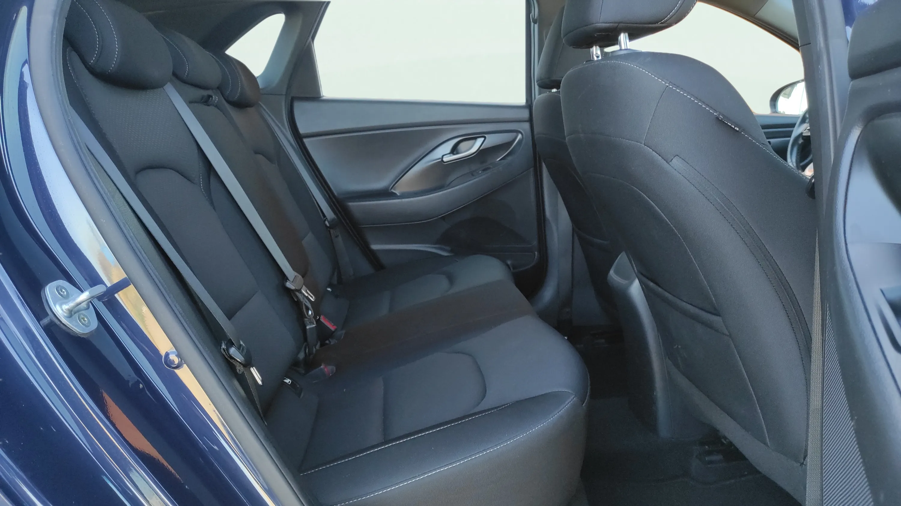 Hyundai i30 1.0 T-GDi Essence - foto 32
