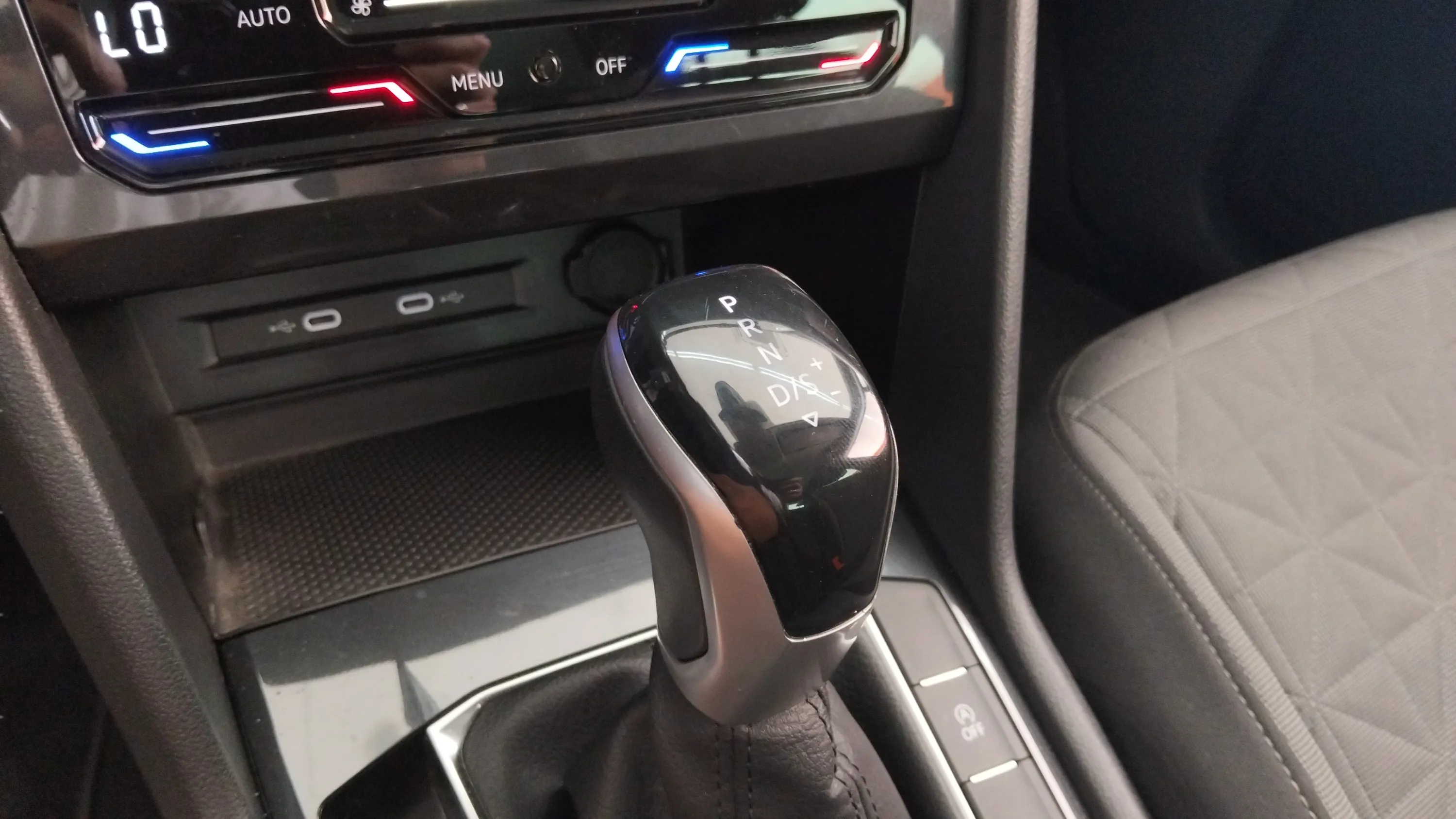 Volkswagen Tiguan Life 1.5 TSI DSG - foto 24