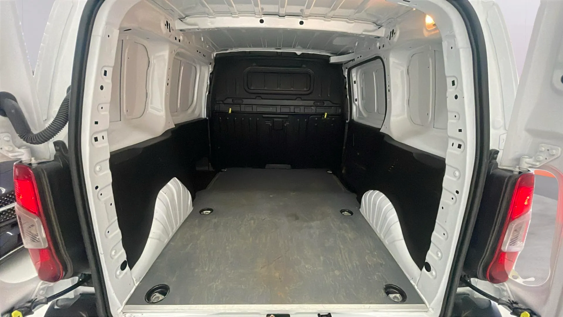 Opel Combo 1.5 TD Edition L - foto 13