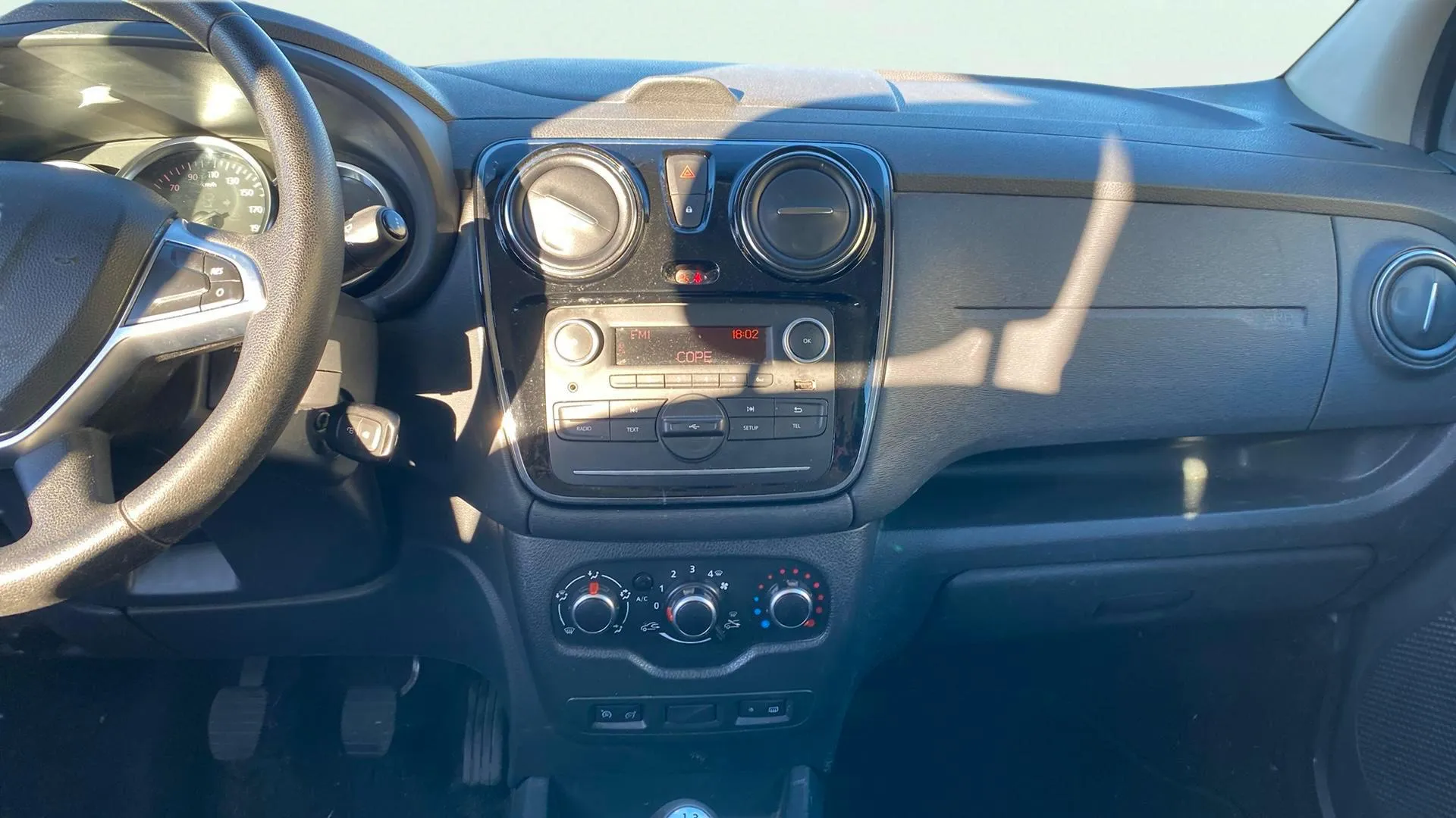Dacia Lodgy Comfort Blue dCi 5 plazas 18 - foto 11