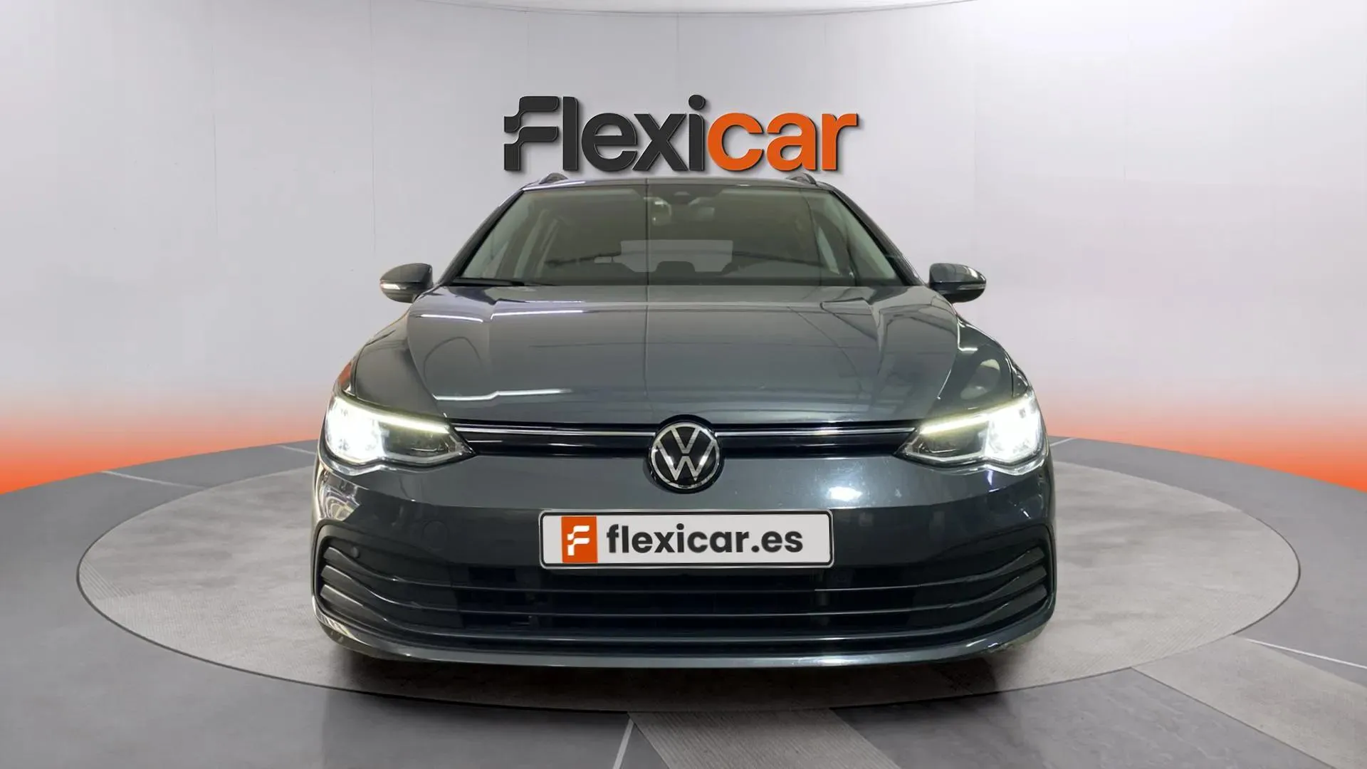 Volkswagen Golf Life 1.5 eTSI DSG Variant - foto 2