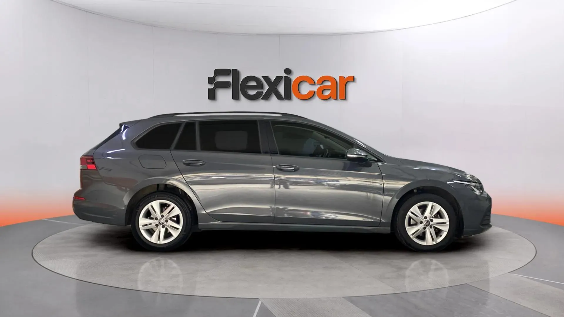 Volkswagen Golf Life 1.5 eTSI DSG Variant - foto 8