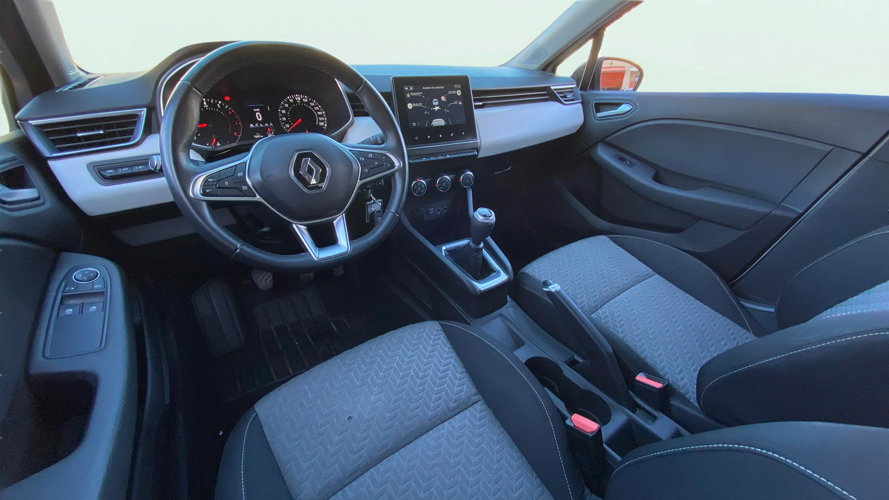 Renault Clio Serie limitada Limited TCe - foto 26