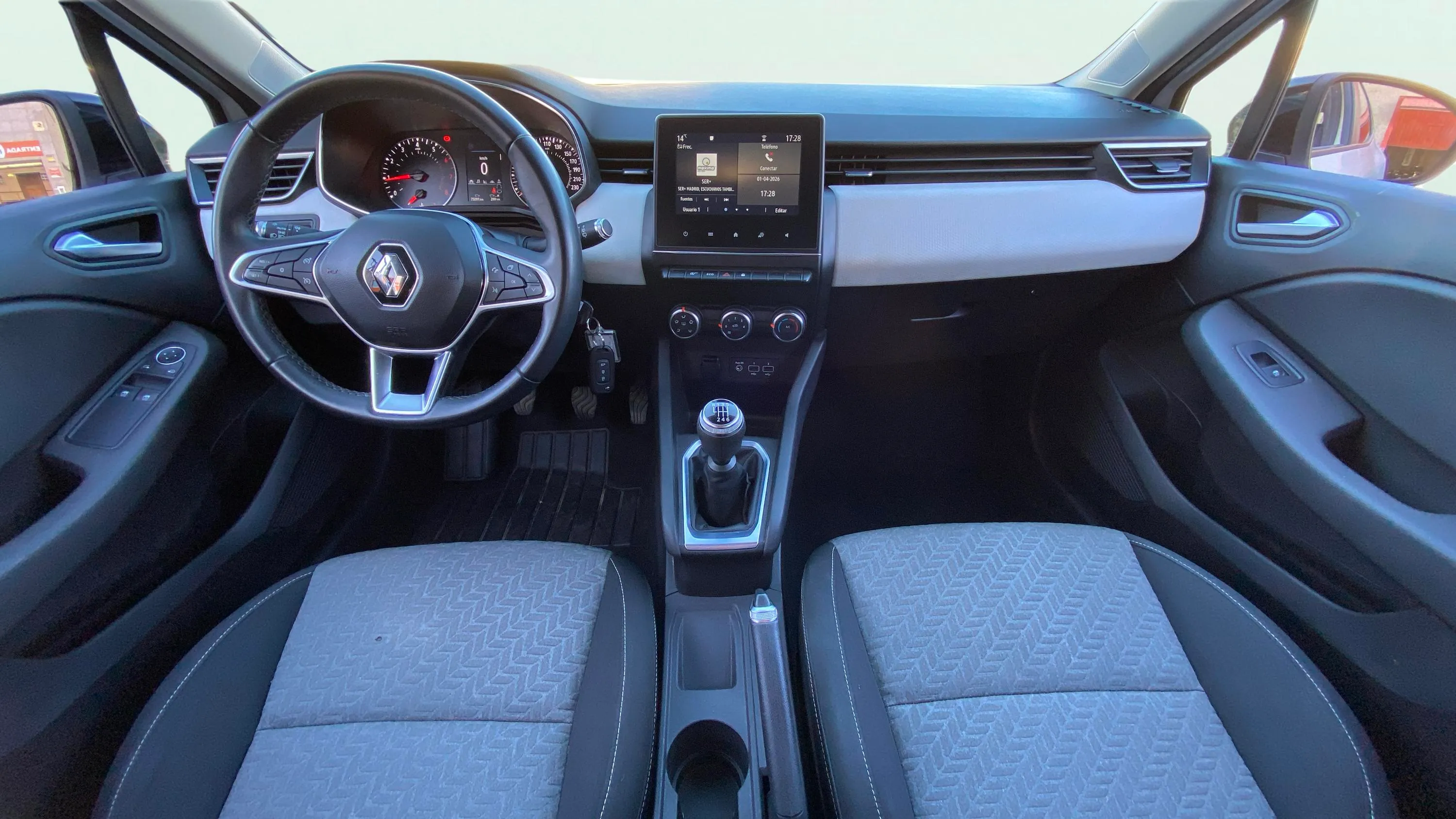 Renault Clio Serie limitada Limited TCe - foto 13