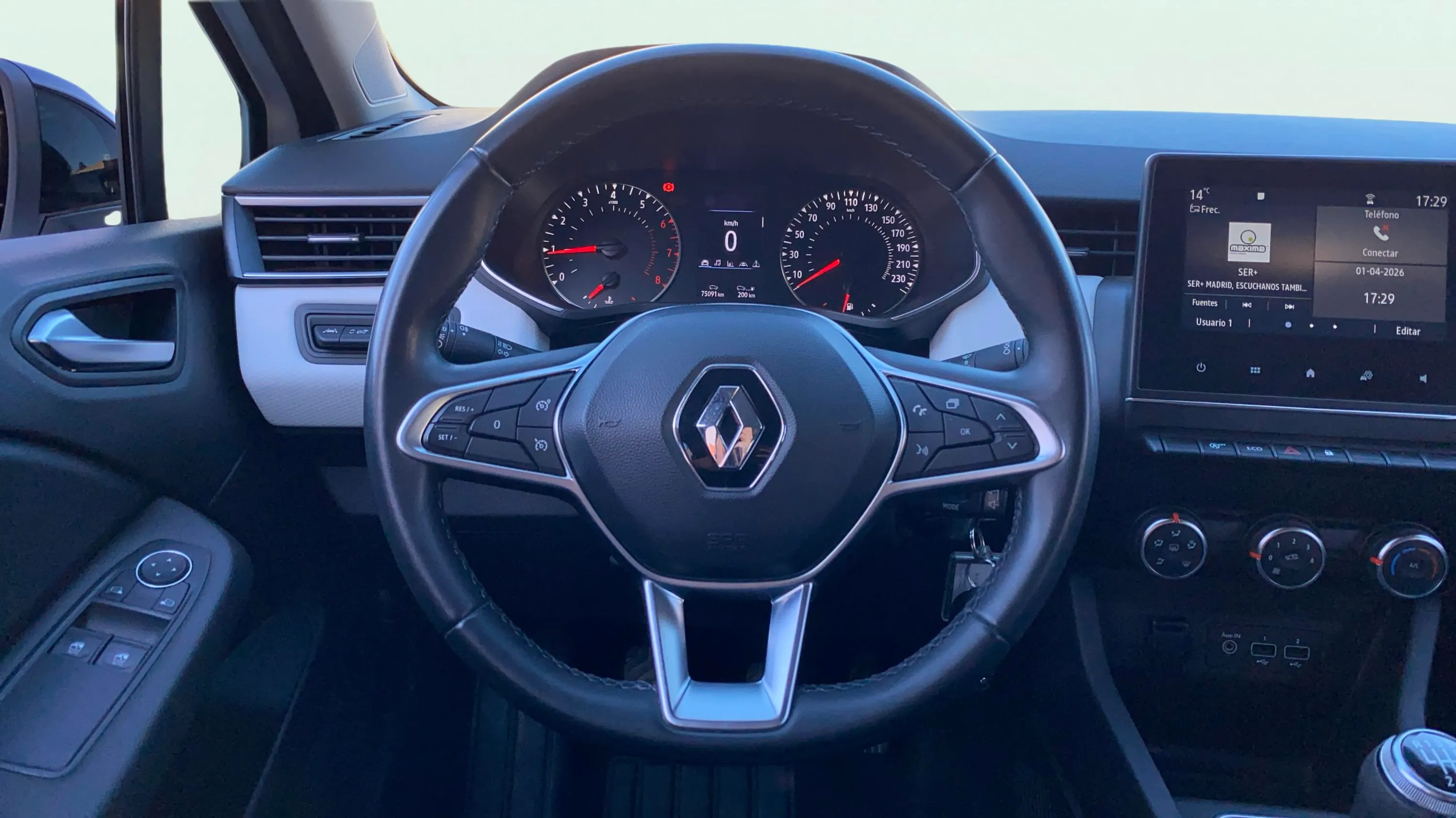Renault Clio Serie limitada Limited TCe - foto 17