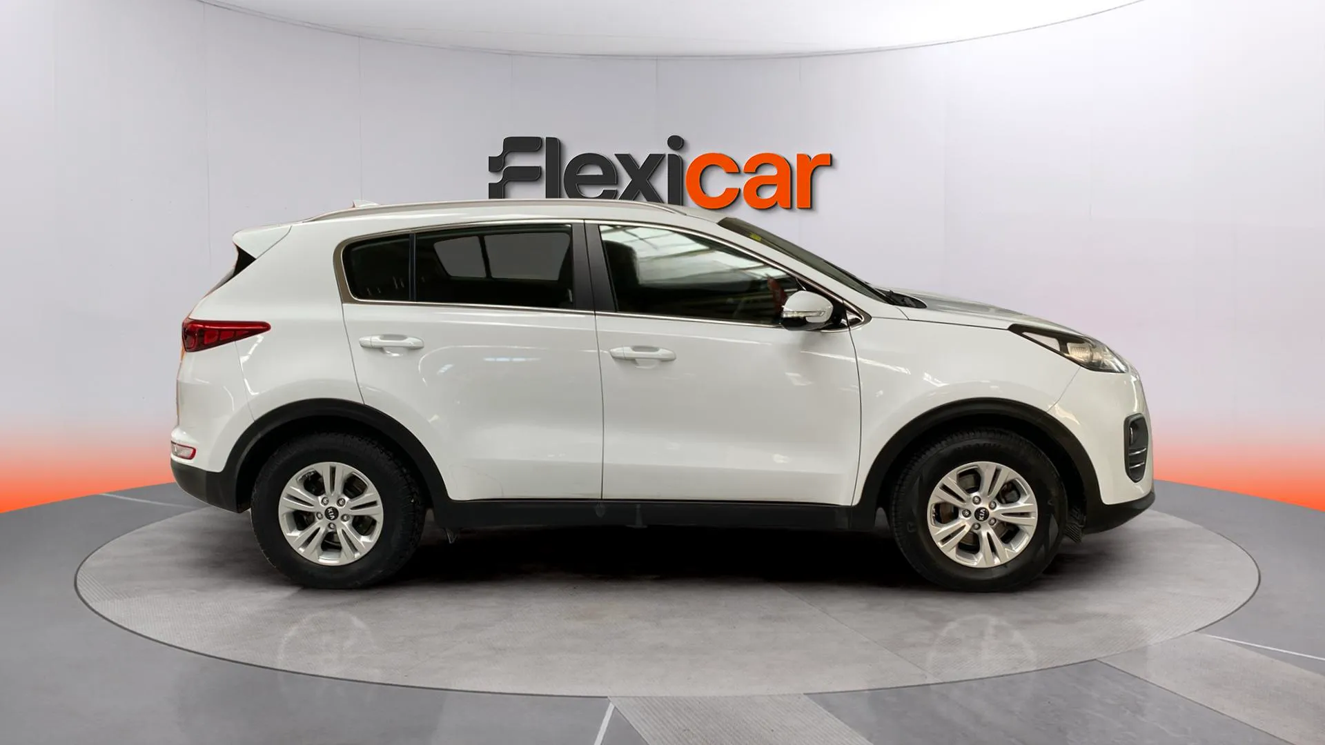 Kia Sportage 1.6 CRDi Drive 4x2 - foto 5