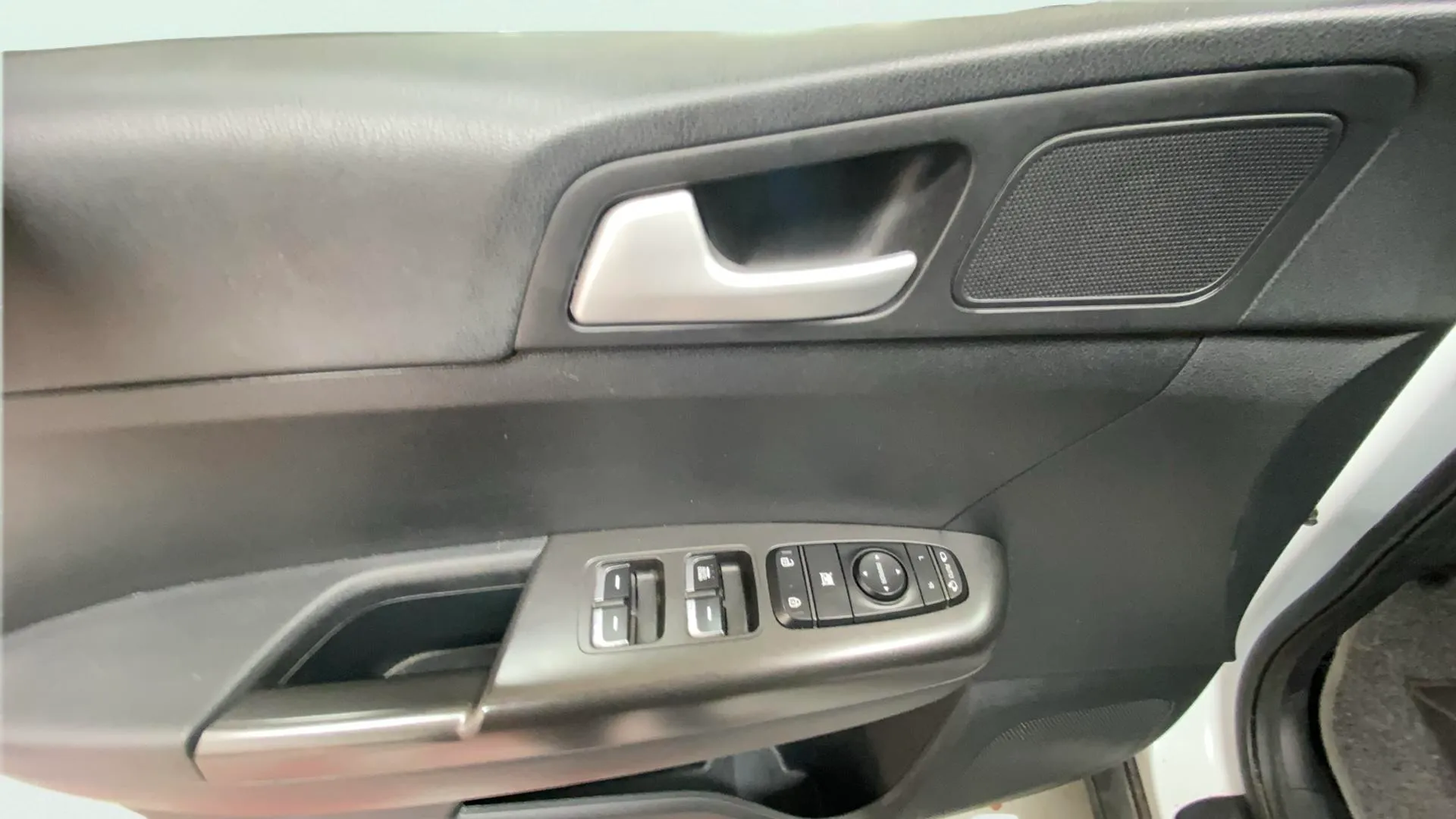 Kia Sportage 1.6 CRDi Drive 4x2 - foto 10