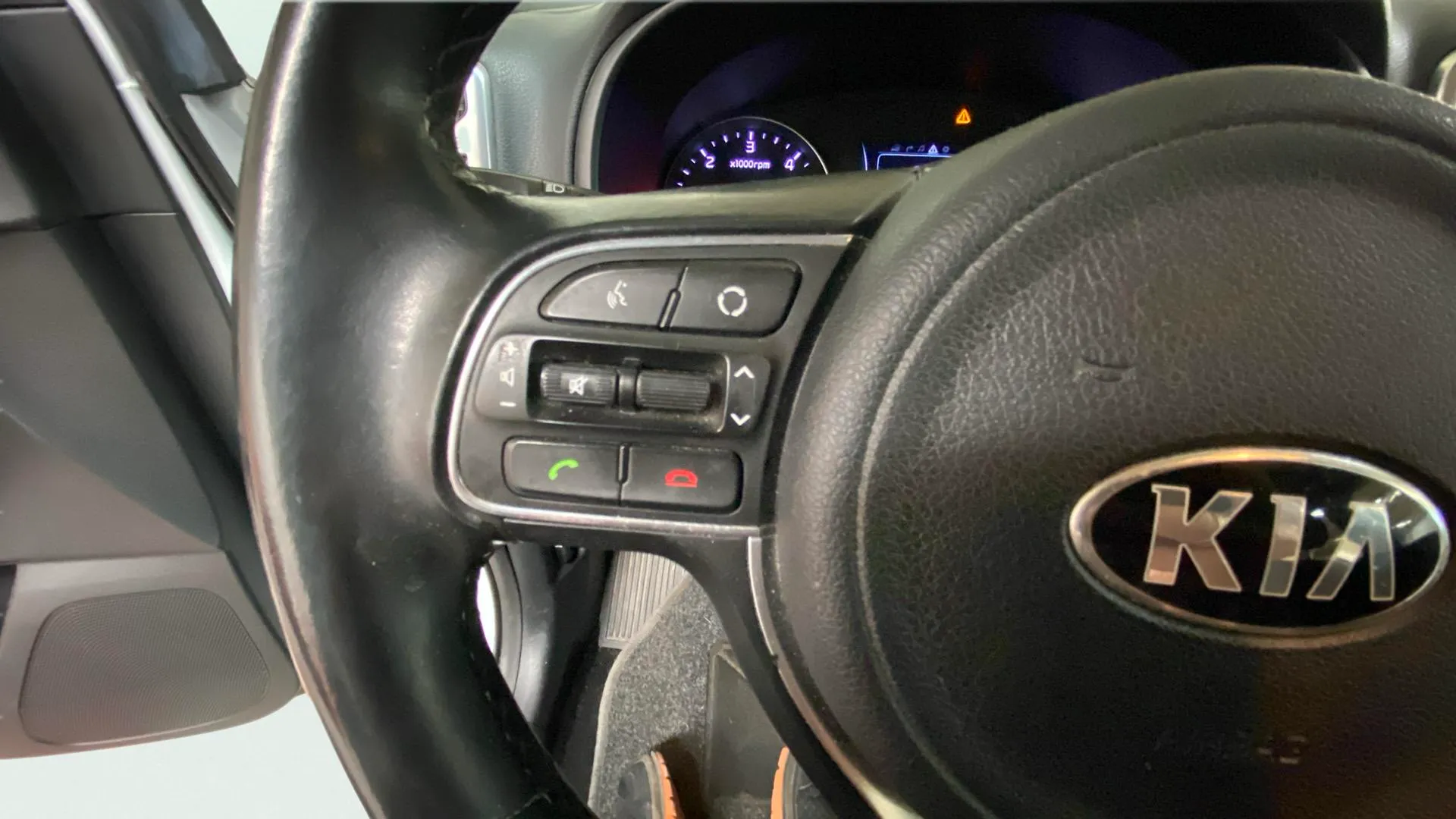 Kia Sportage 1.6 CRDi Drive 4x2 - foto 13