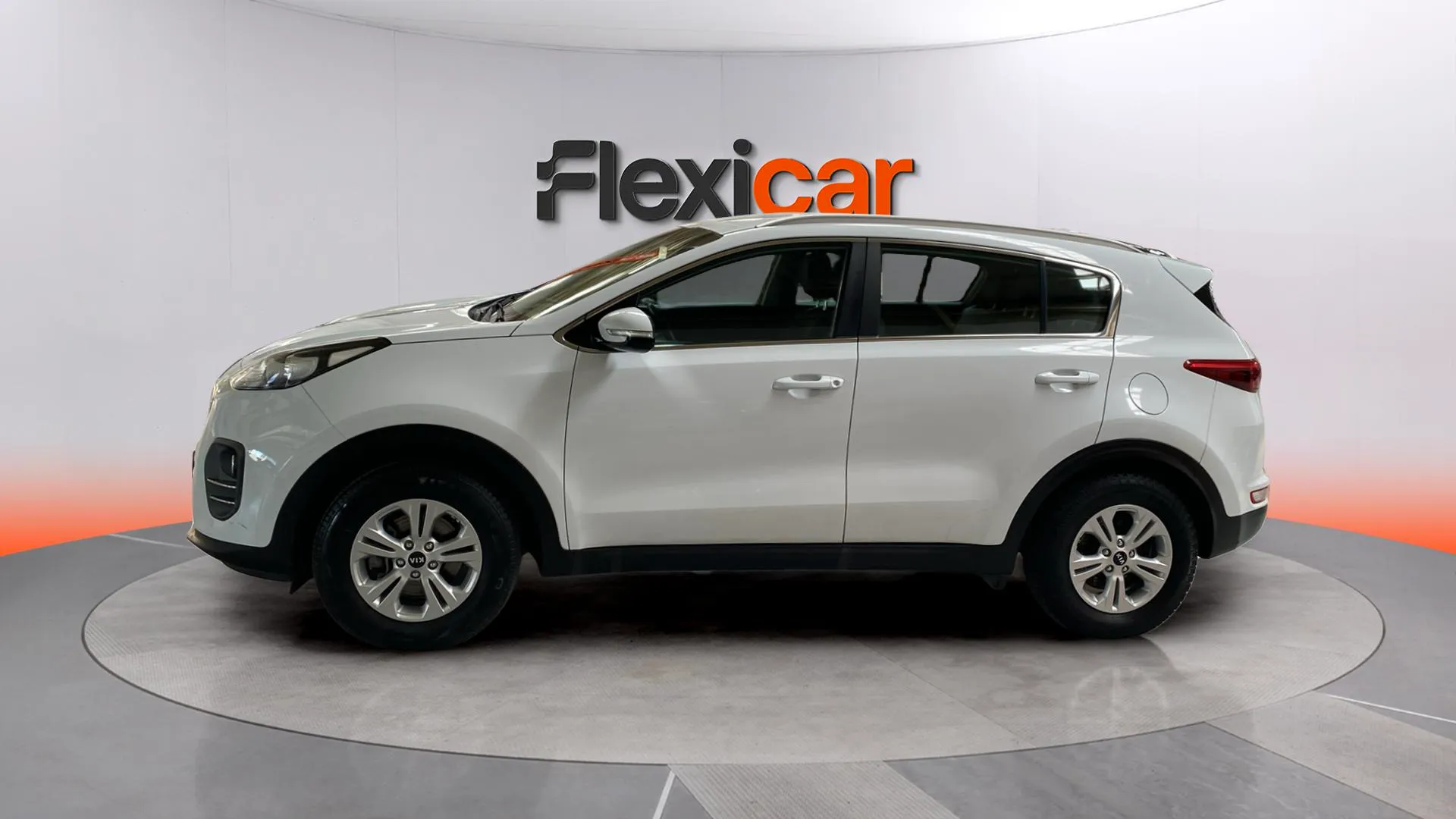 Kia Sportage 1.6 CRDi Drive 4x2 - foto 4