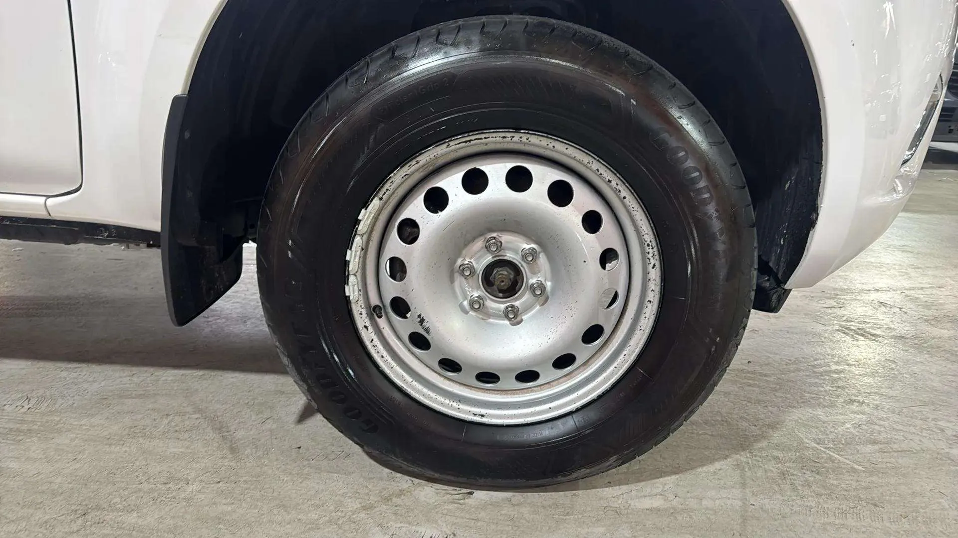Nissan Navara Diesel Navara 2.3dCi Doble Cabina Visia - foto 24