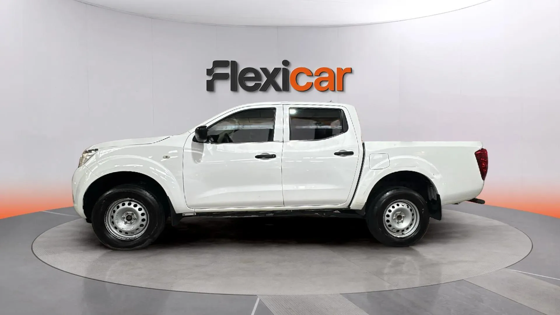 Nissan Navara Diesel Navara 2.3dCi Doble Cabina Visia - foto 4