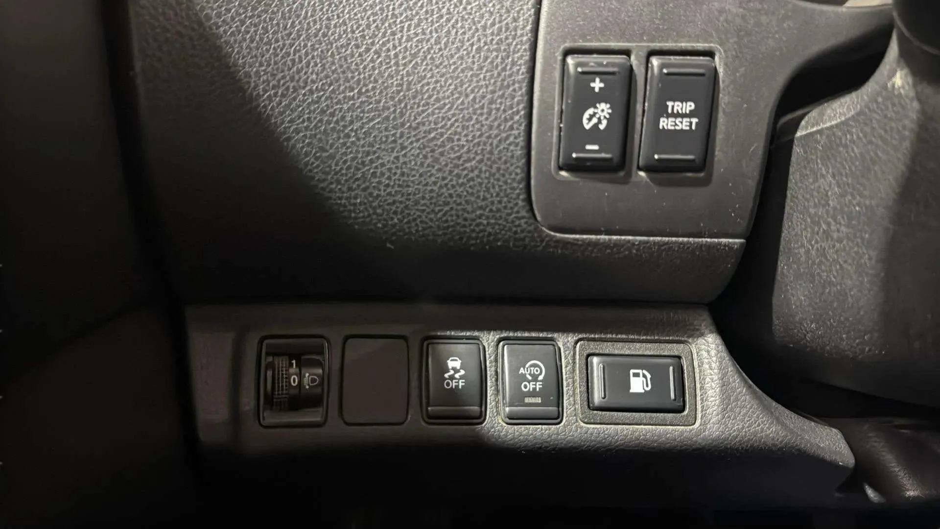 Nissan Navara Diesel Navara 2.3dCi Doble Cabina Visia - foto 18