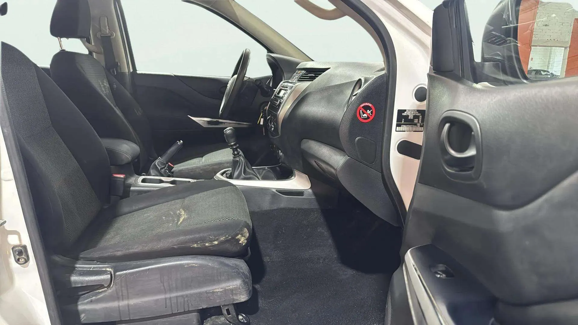 Nissan Navara Diesel Navara 2.3dCi Doble Cabina Visia - foto 19