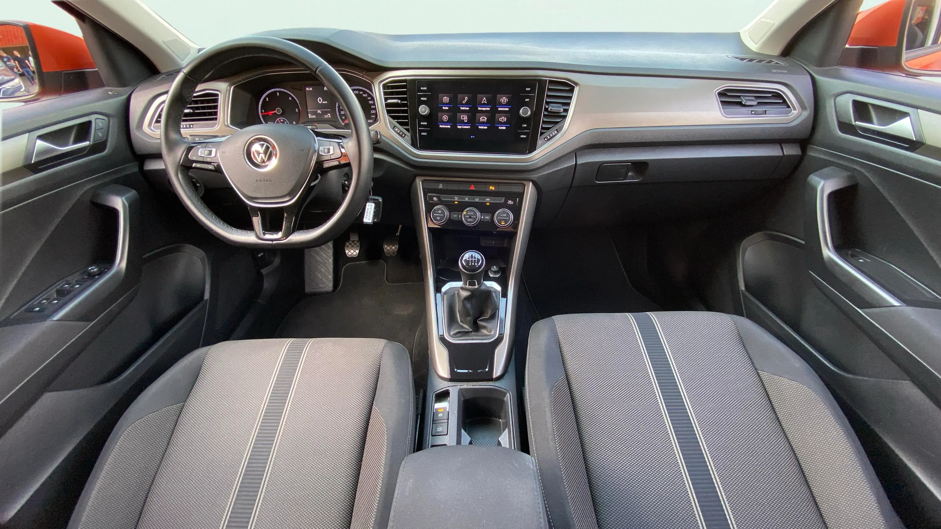 Volkswagen T-Roc Advance 1.6 TDI - foto 13