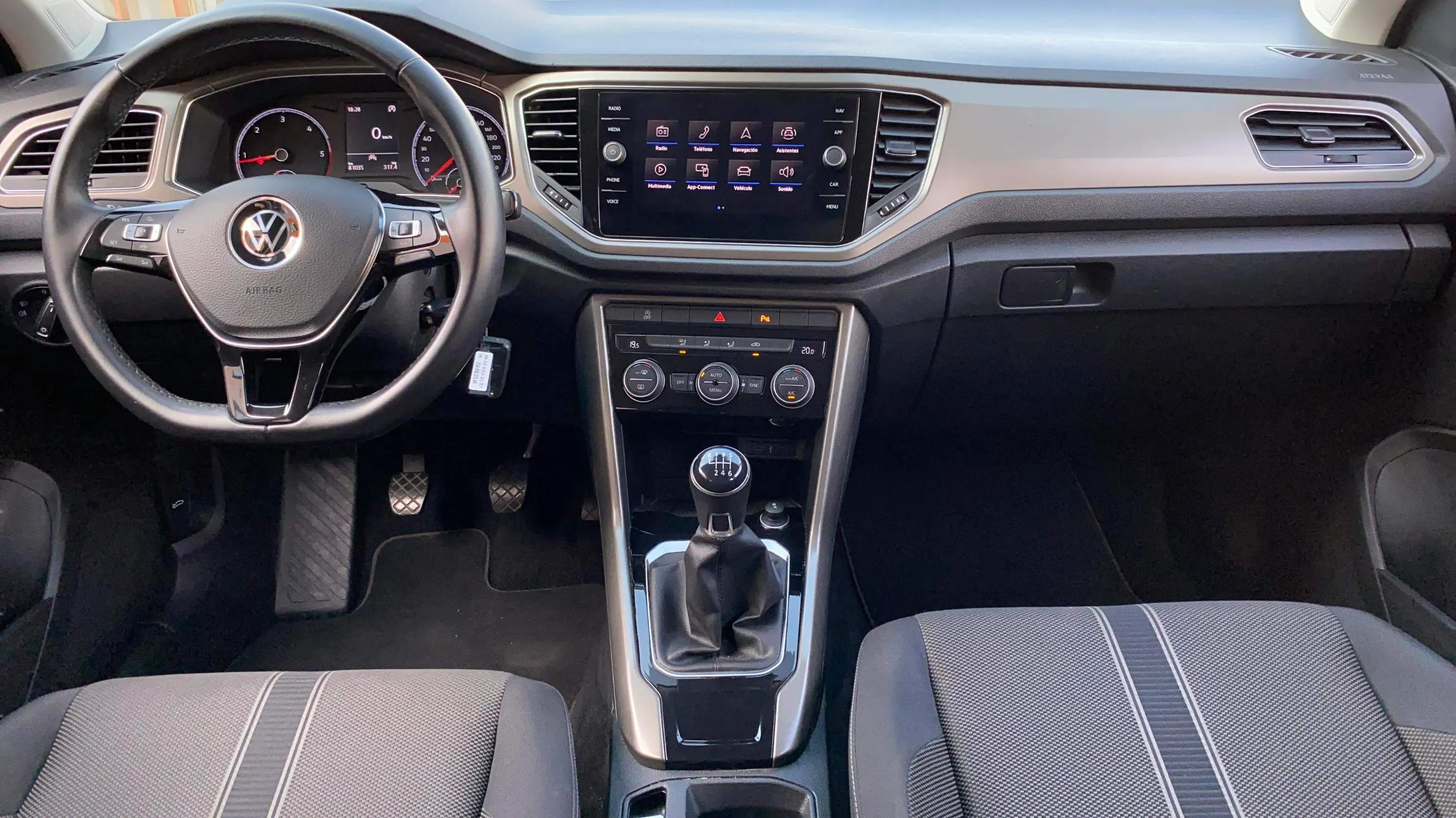 Volkswagen T-Roc Advance 1.6 TDI - foto 22