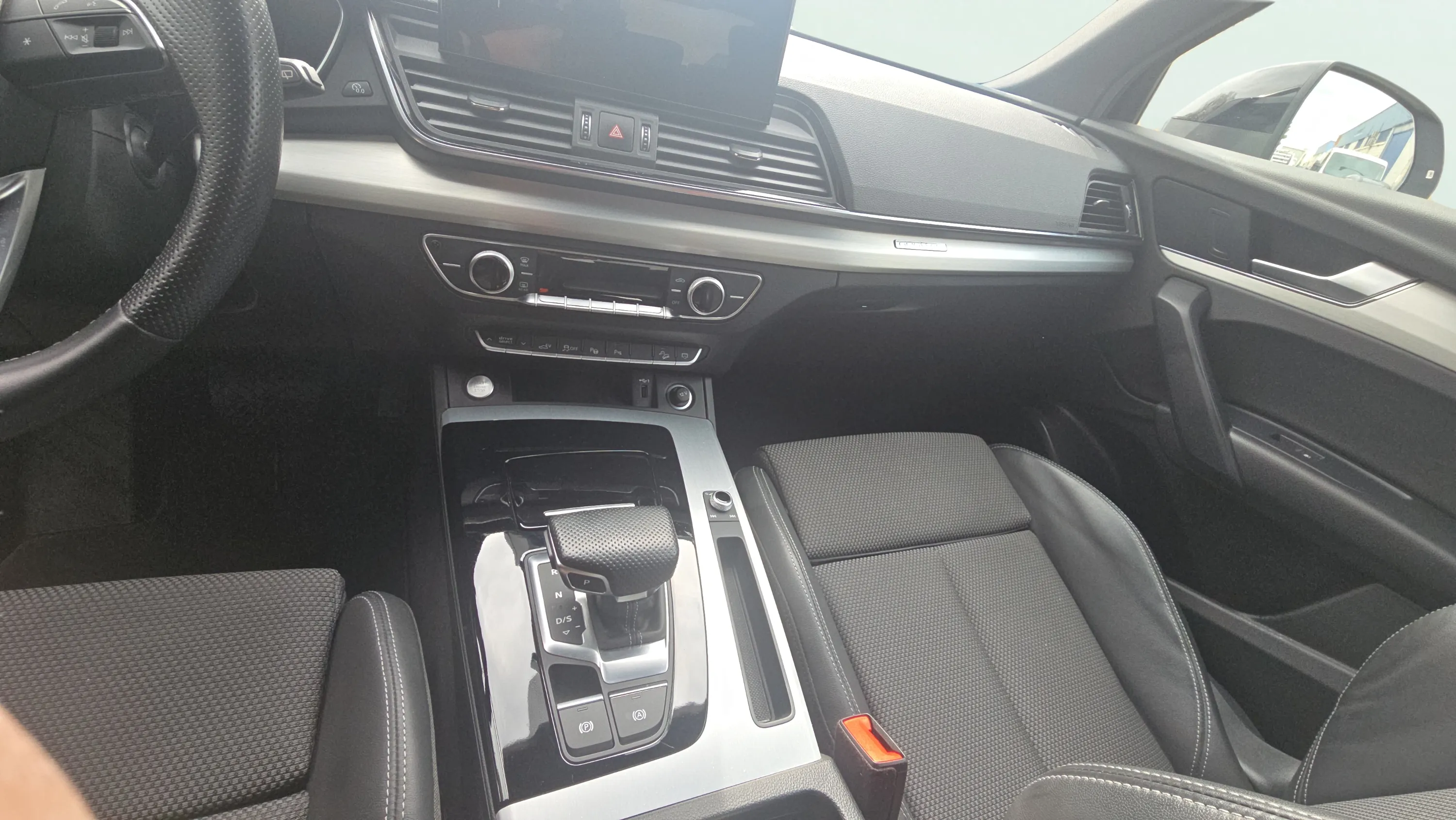 Audi Q5 Black Line 50 TFSI e quattro - foto 7