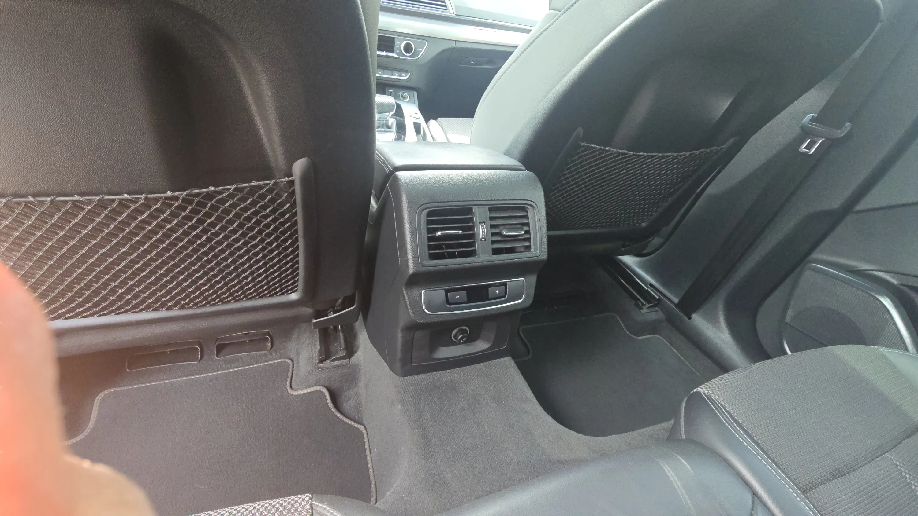 Audi Q5 Black Line 50 TFSI e quattro - foto 27