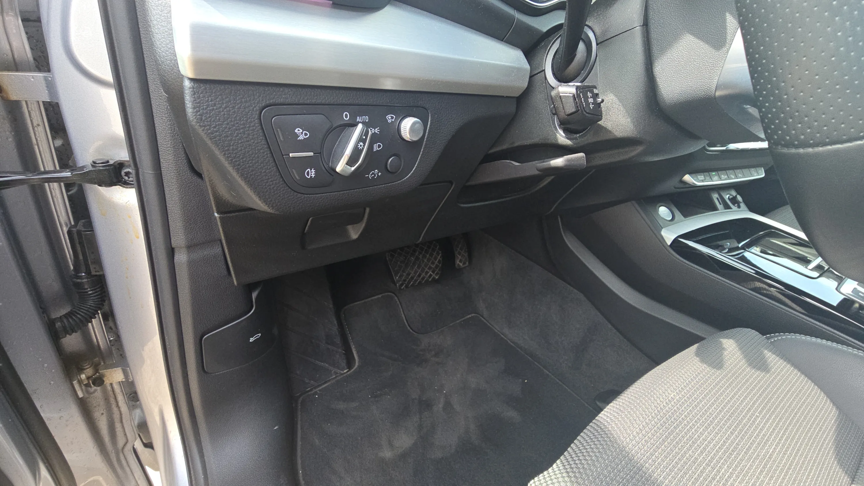 Audi Q5 Black Line 50 TFSI e quattro - foto 23