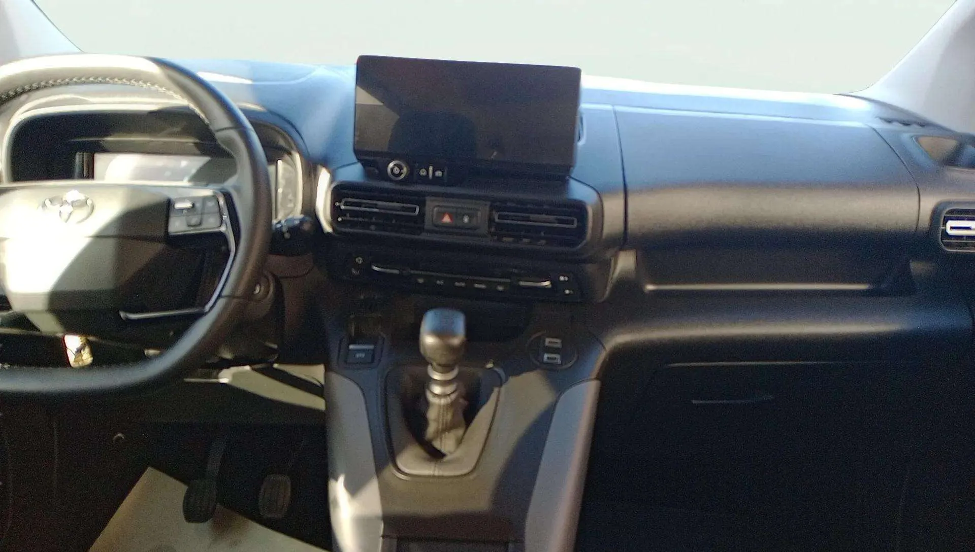 Toyota Proace City 1.199 Olivina L1 - foto 9