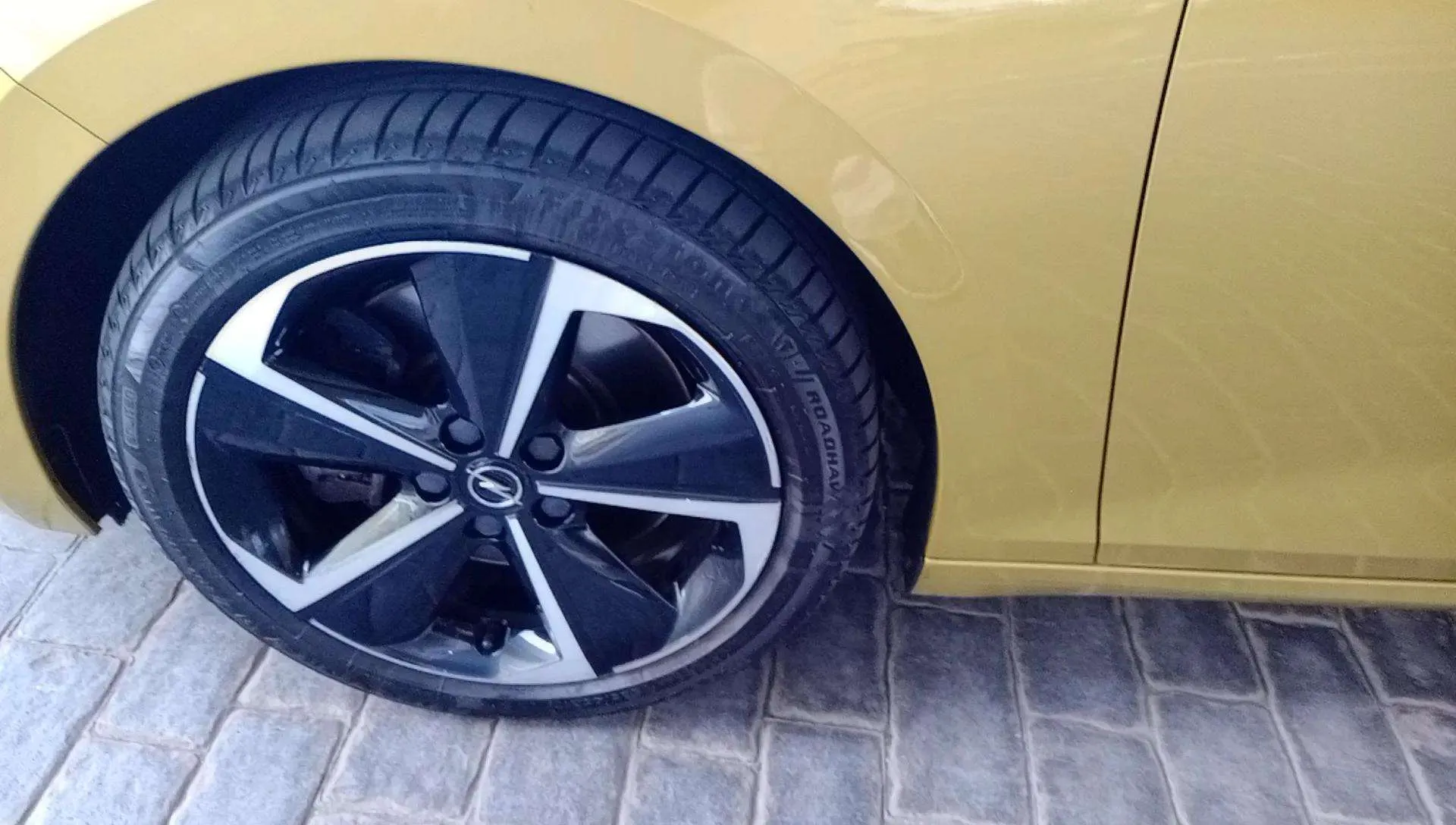 Opel Astra 1.6T Hybrid GS - foto 16
