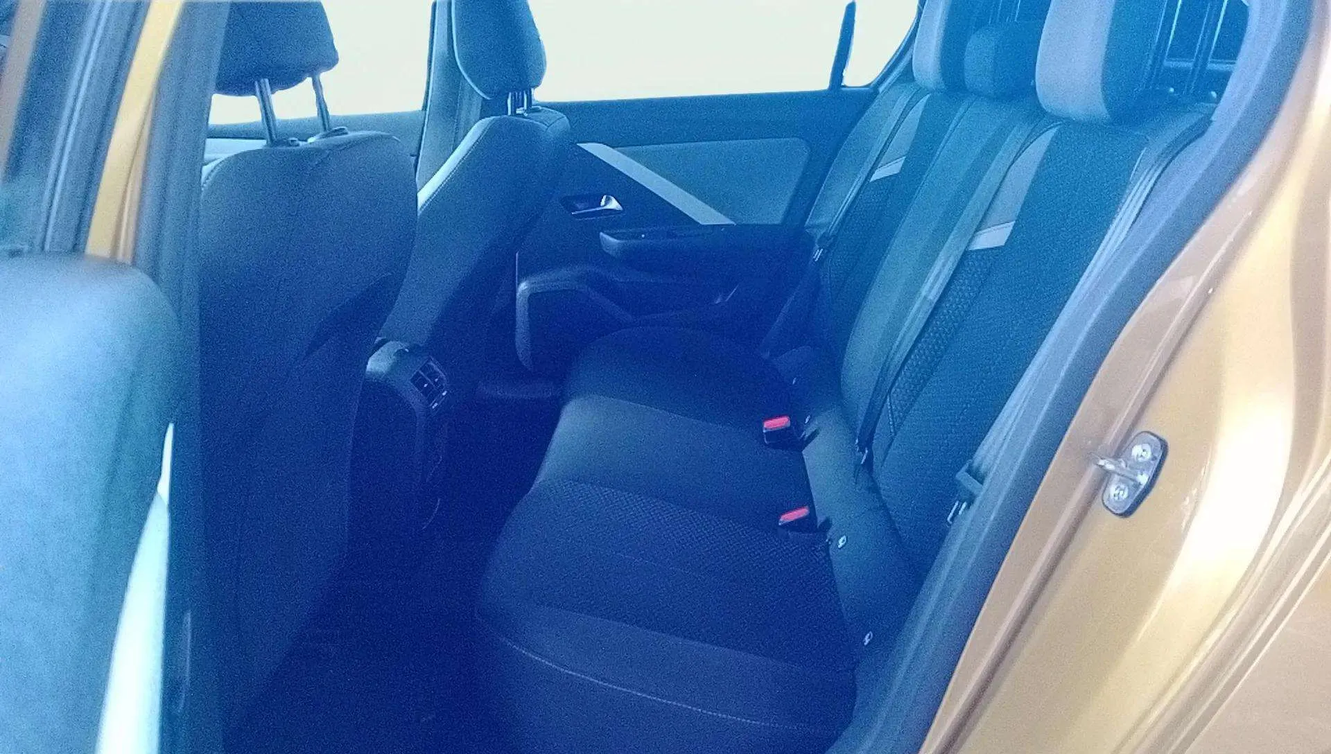 Opel Astra 1.6T Hybrid GS - foto 10