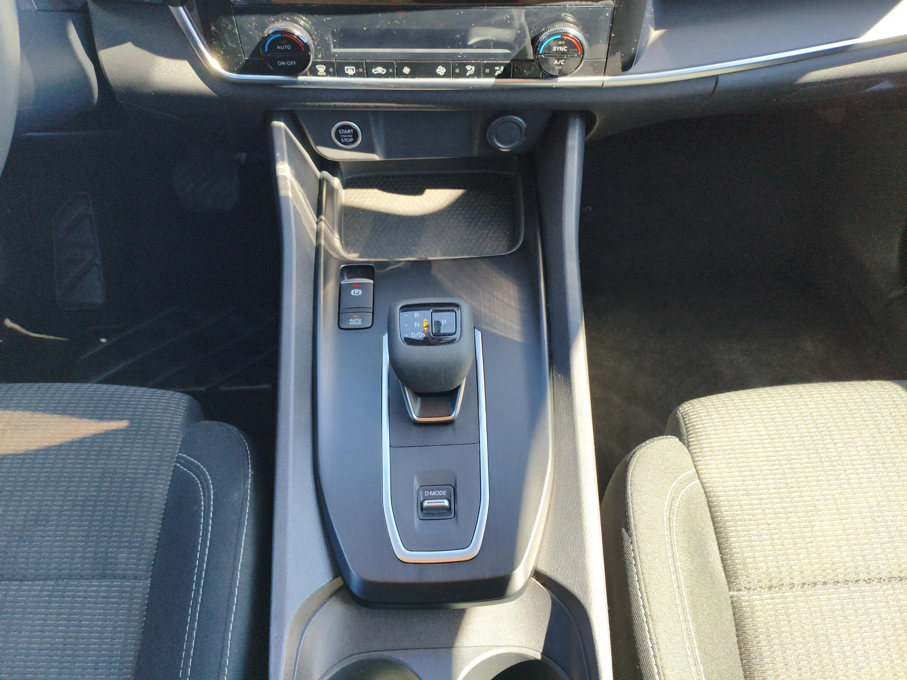 Nissan Qashqai DIG-T mHEV CVT Acenta - foto 18