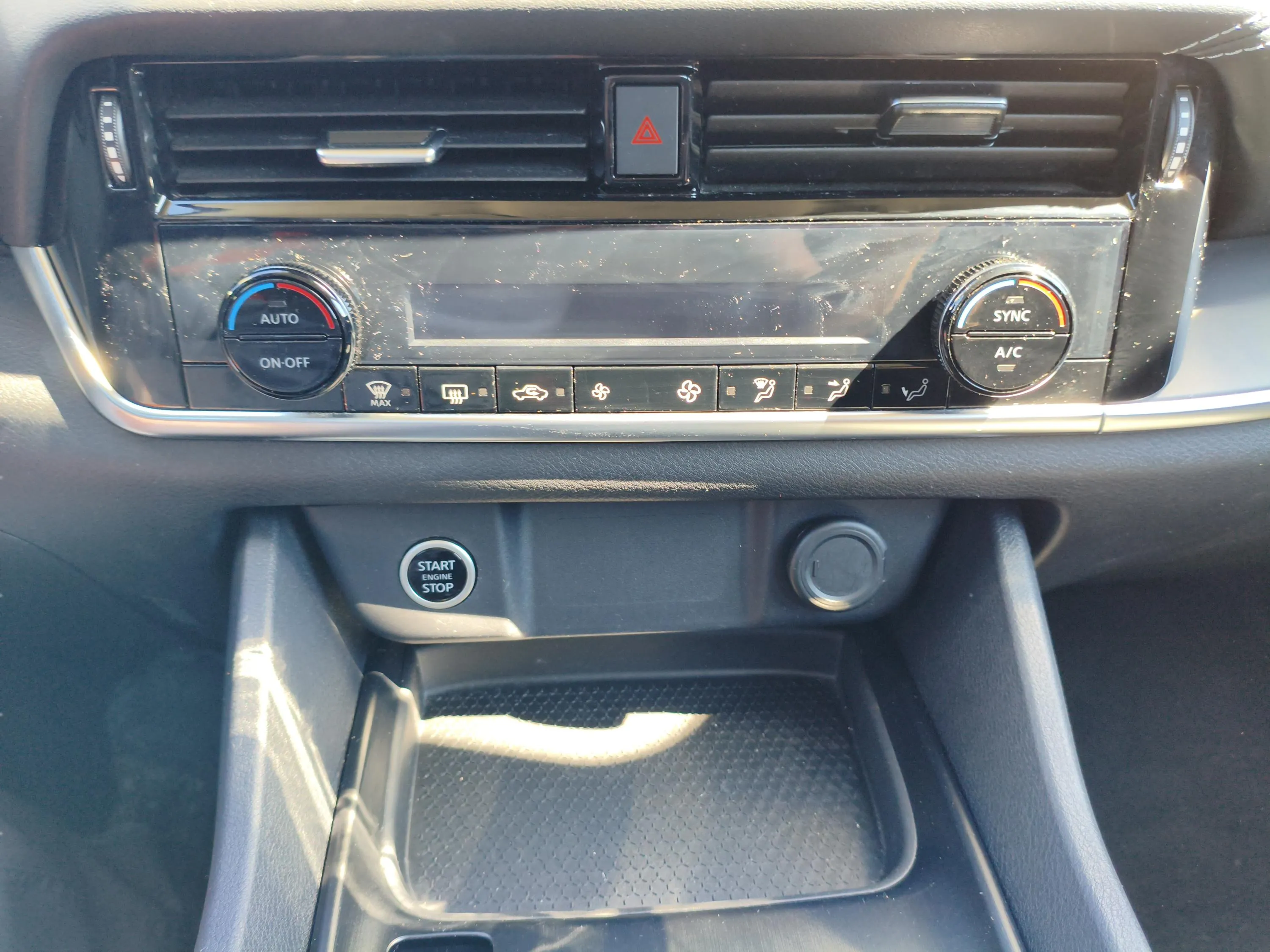 Nissan Qashqai DIG-T mHEV CVT Acenta - foto 17