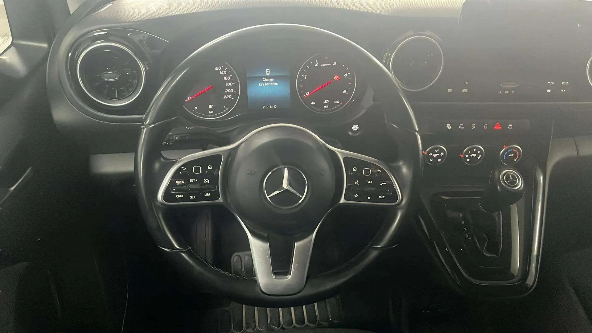 Mercedes-Benz Clase T 180 d - foto 11
