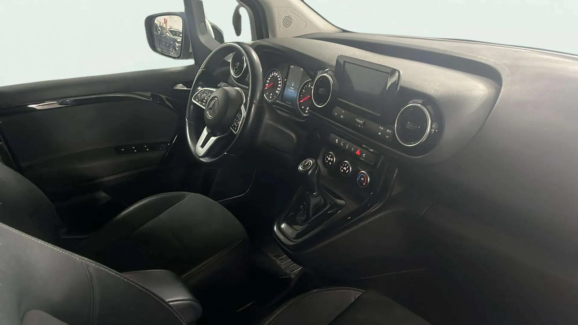 Mercedes-Benz Clase T 180 d - foto 9