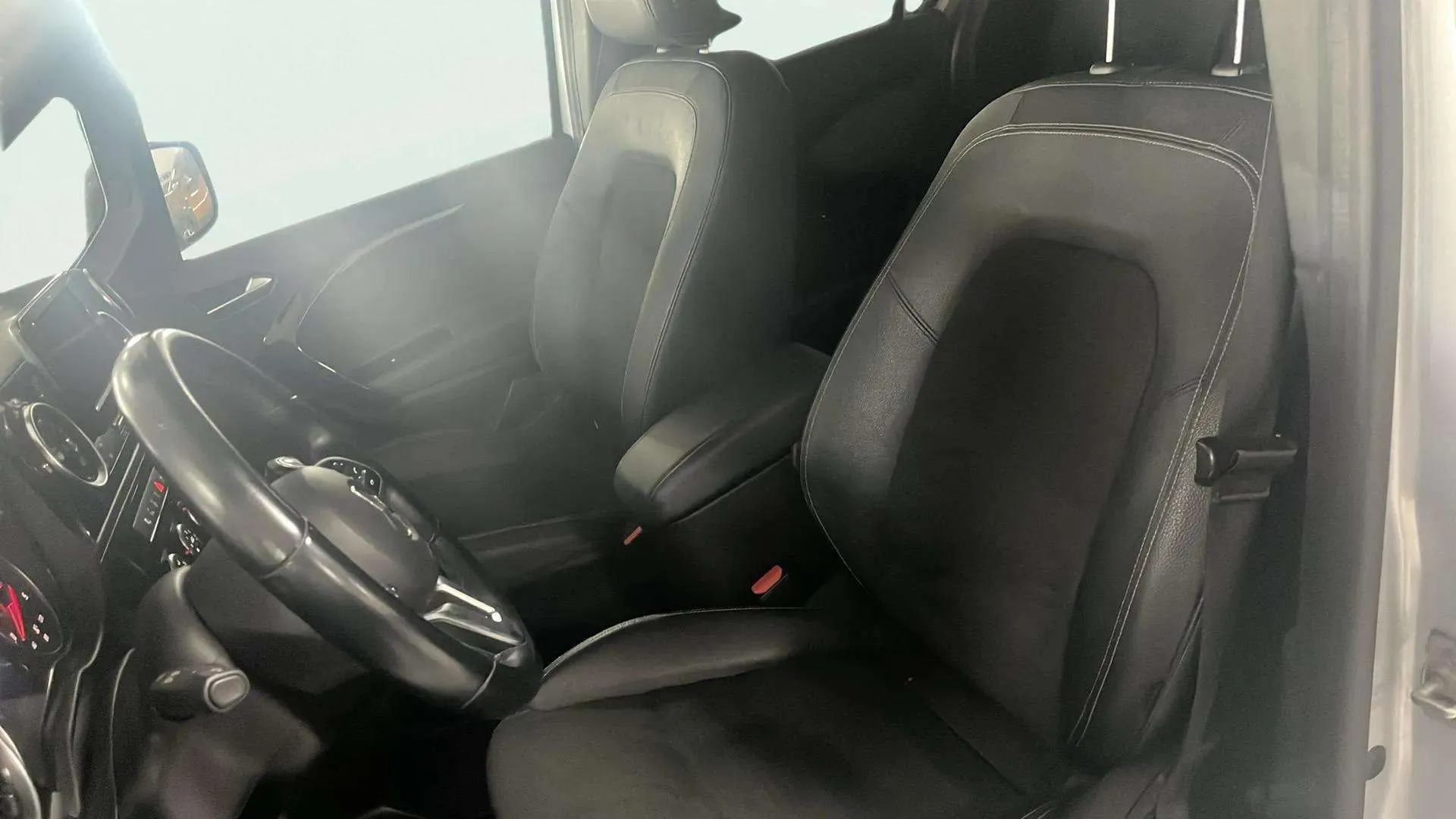 Mercedes-Benz Clase T 180 d - foto 19