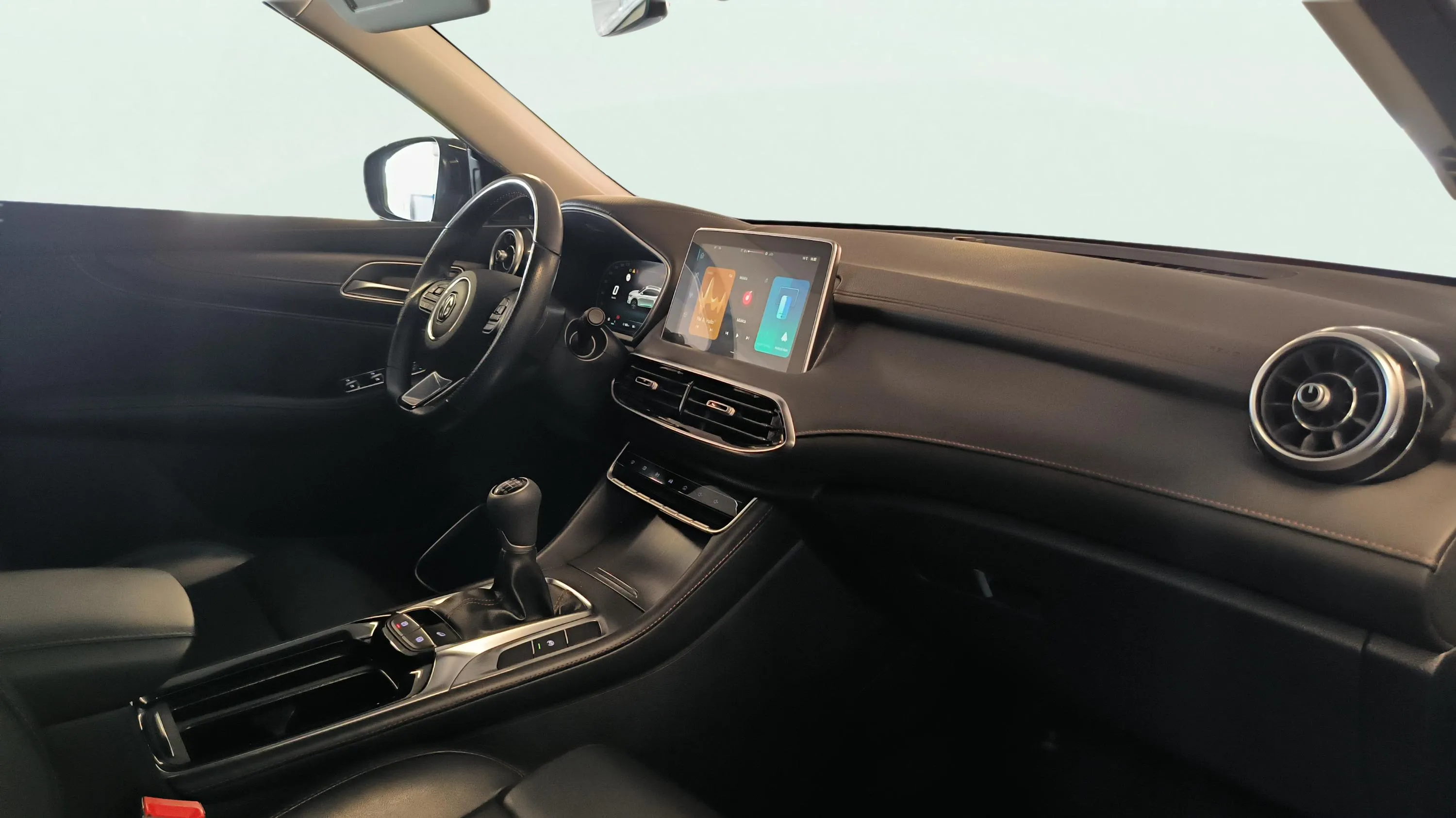 MG HS 1.5 Turbo GDI Luxury - foto 19