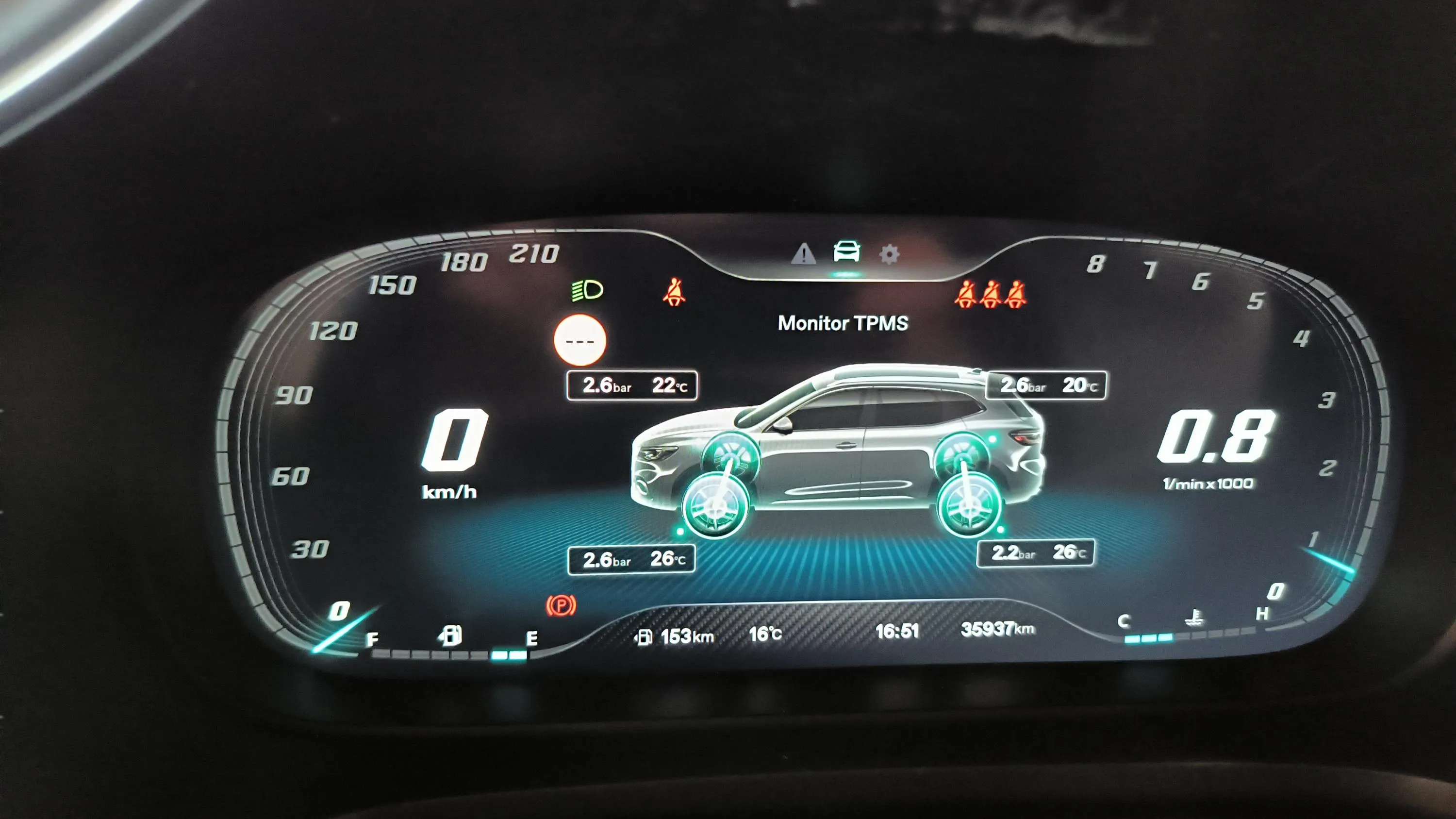 MG HS 1.5 Turbo GDI Luxury - foto 18