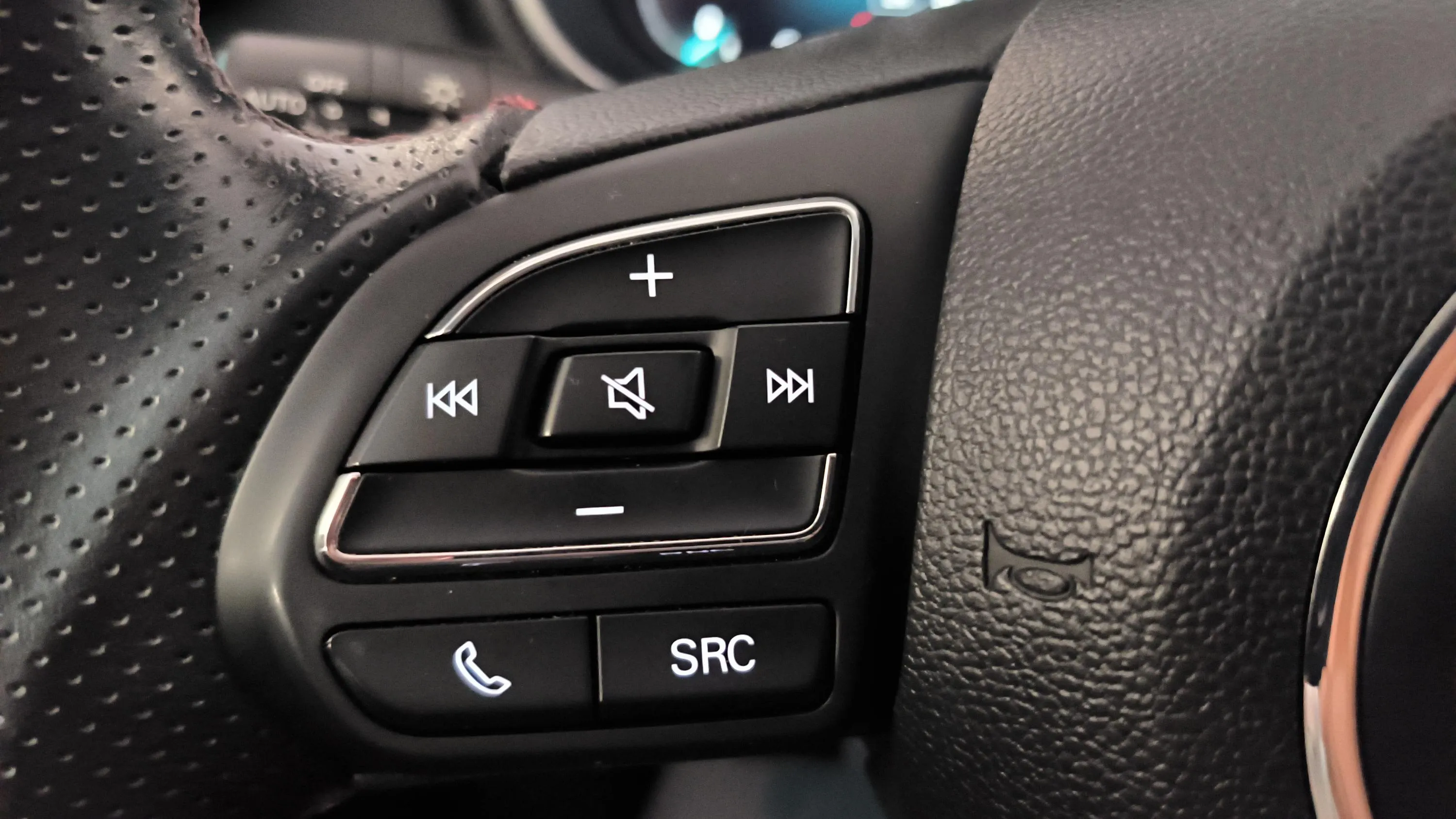MG HS 1.5 Turbo GDI Luxury - foto 12