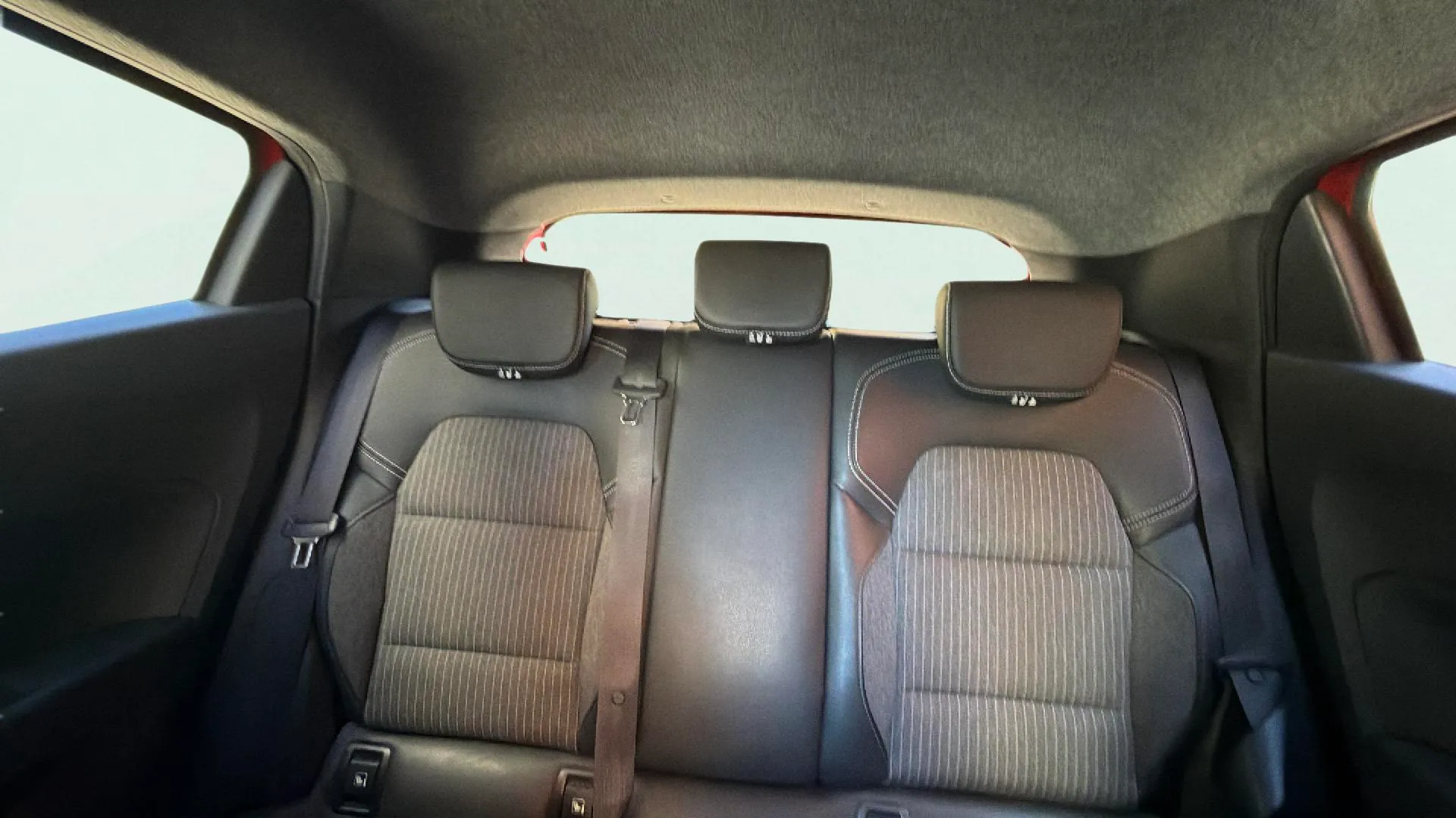 Renault Clio Techno TCe 90 - foto 15
