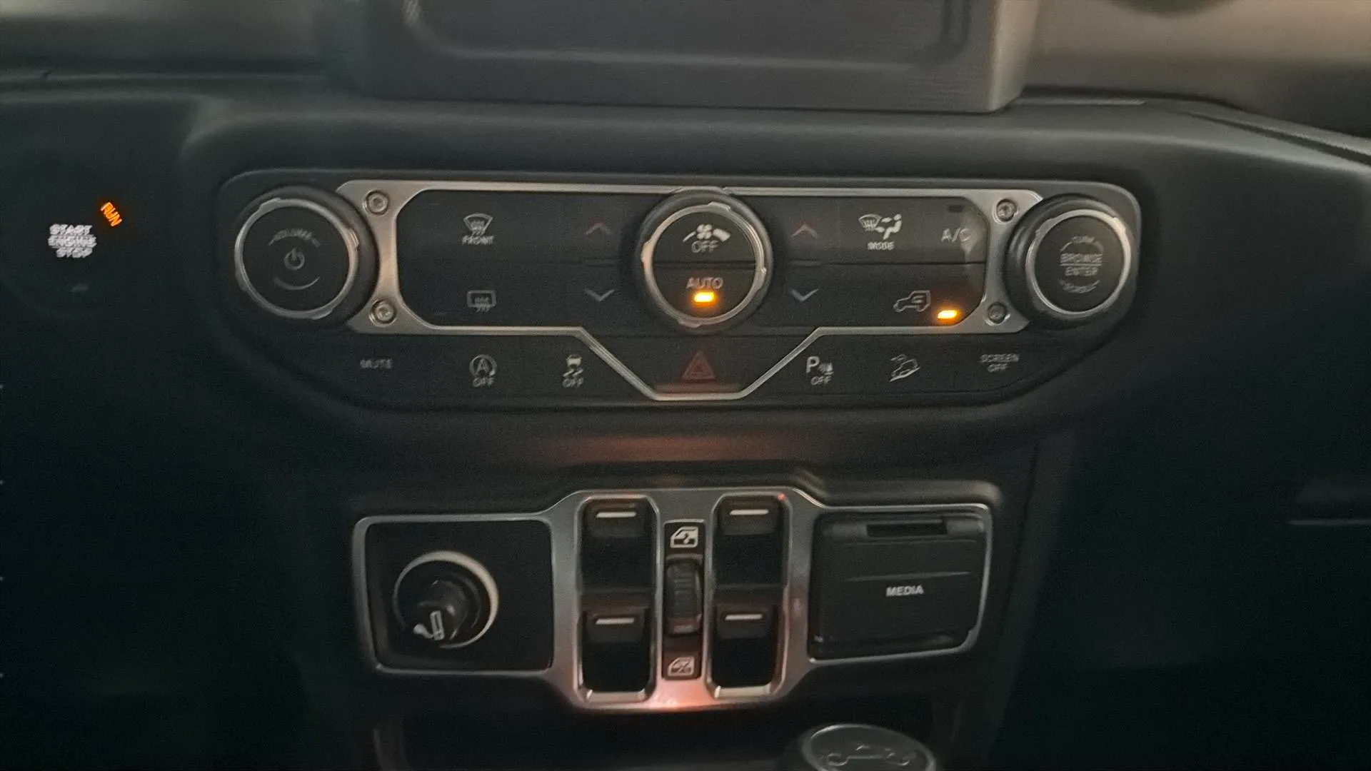 Jeep Wrangler 2.2 CRD Sport 8ATX E6D - foto 18