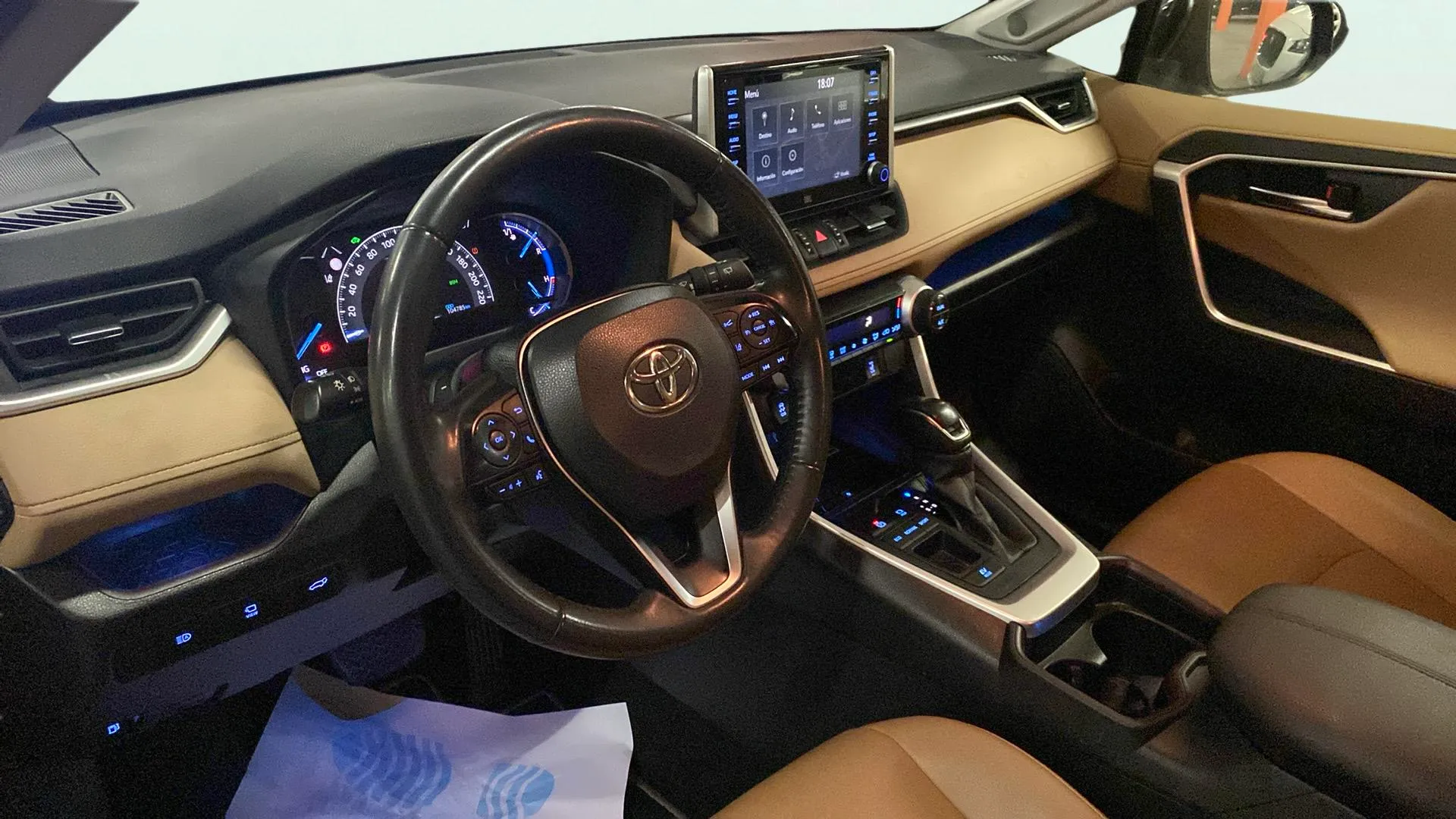 Toyota RAV4 2.5l 220H Luxury - foto 11