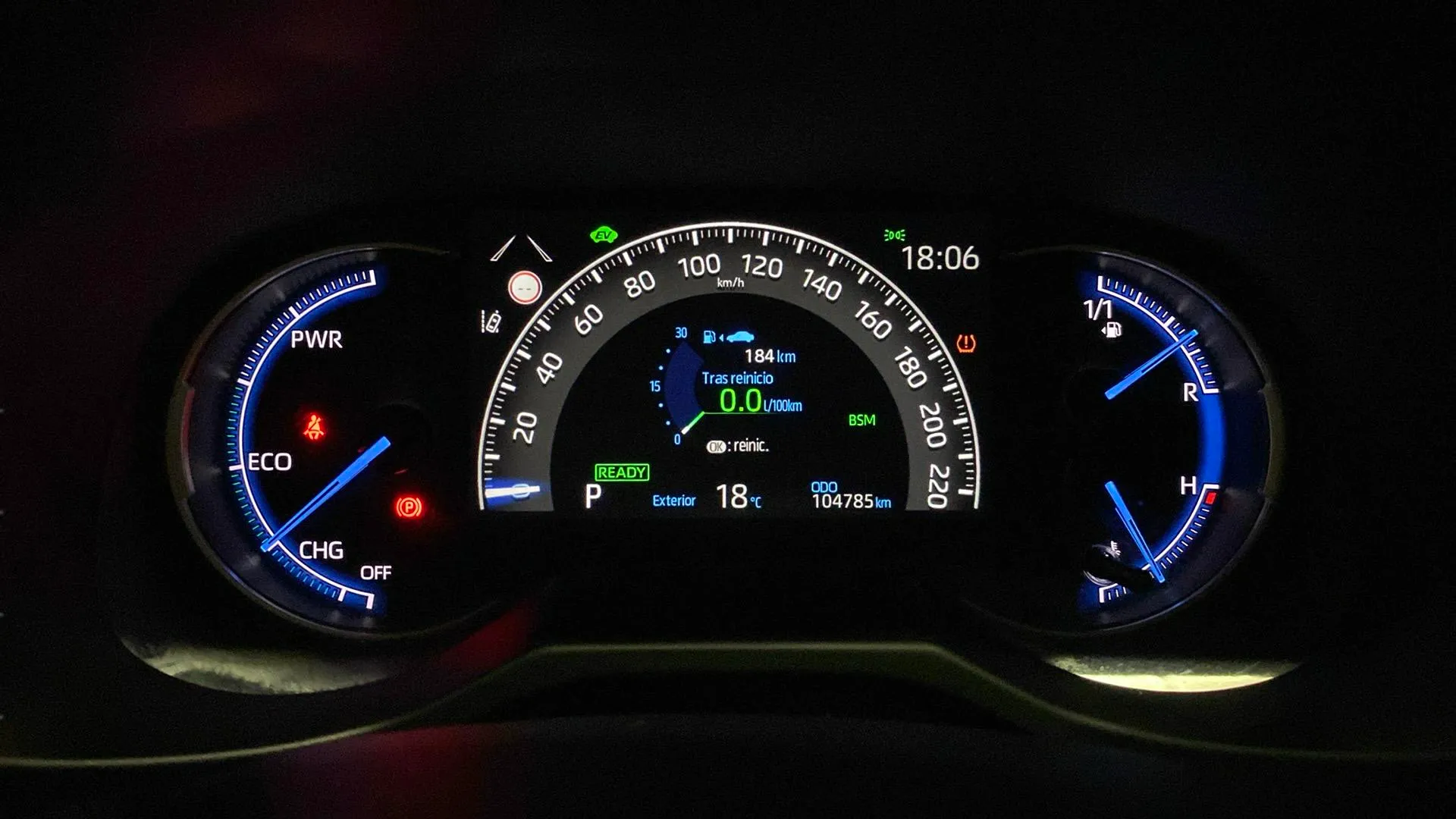 Toyota RAV4 2.5l 220H Luxury - foto 14