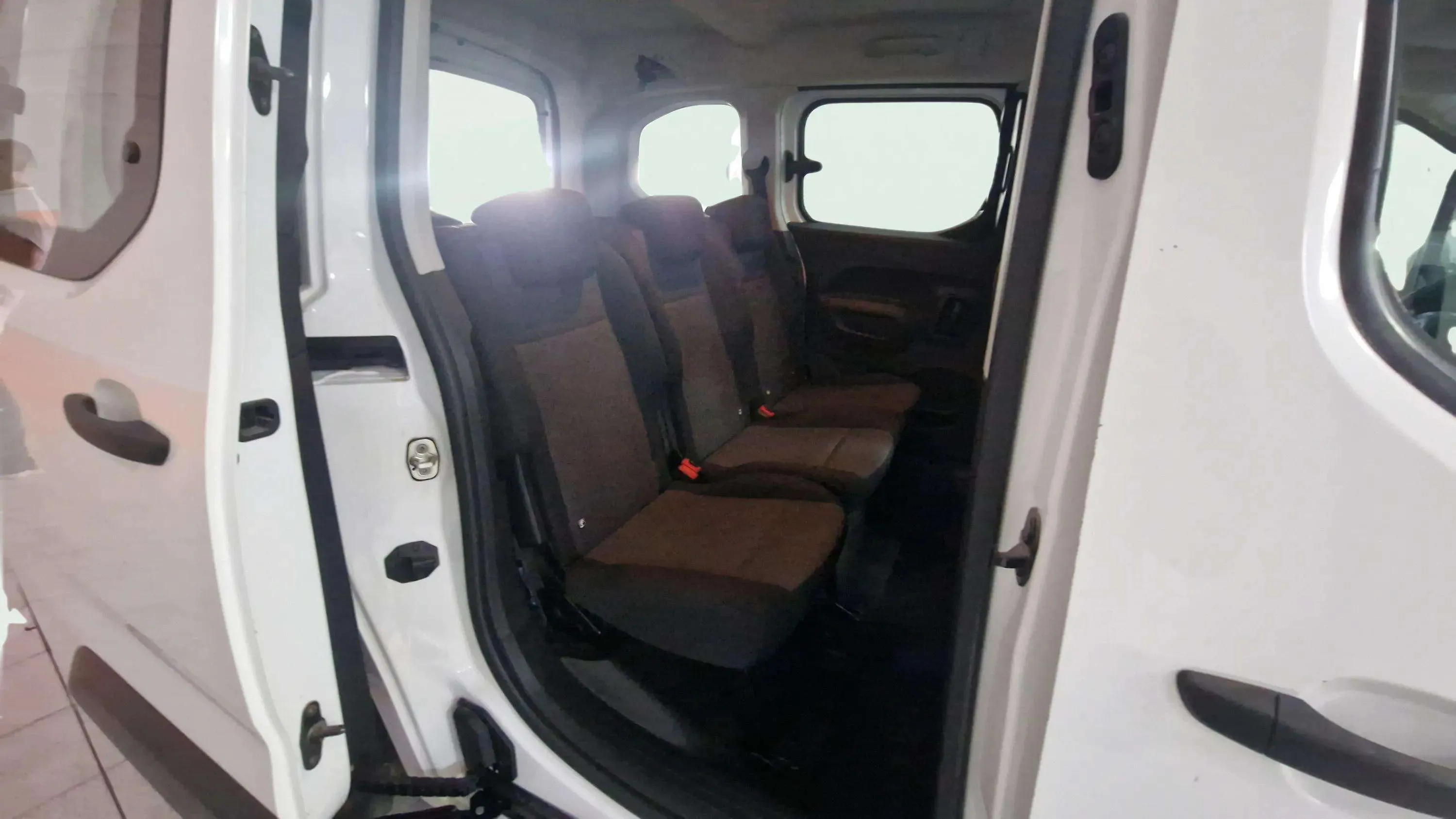 Citroën Berlingo Talla M BlueHDi 100 Live Pack - foto 20