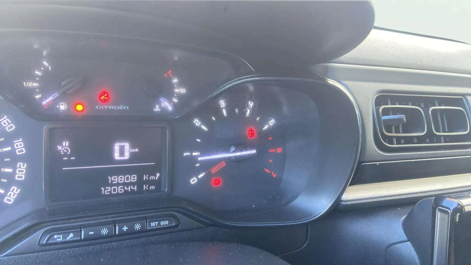 Citroën C3 BlueHDi Live - foto 18