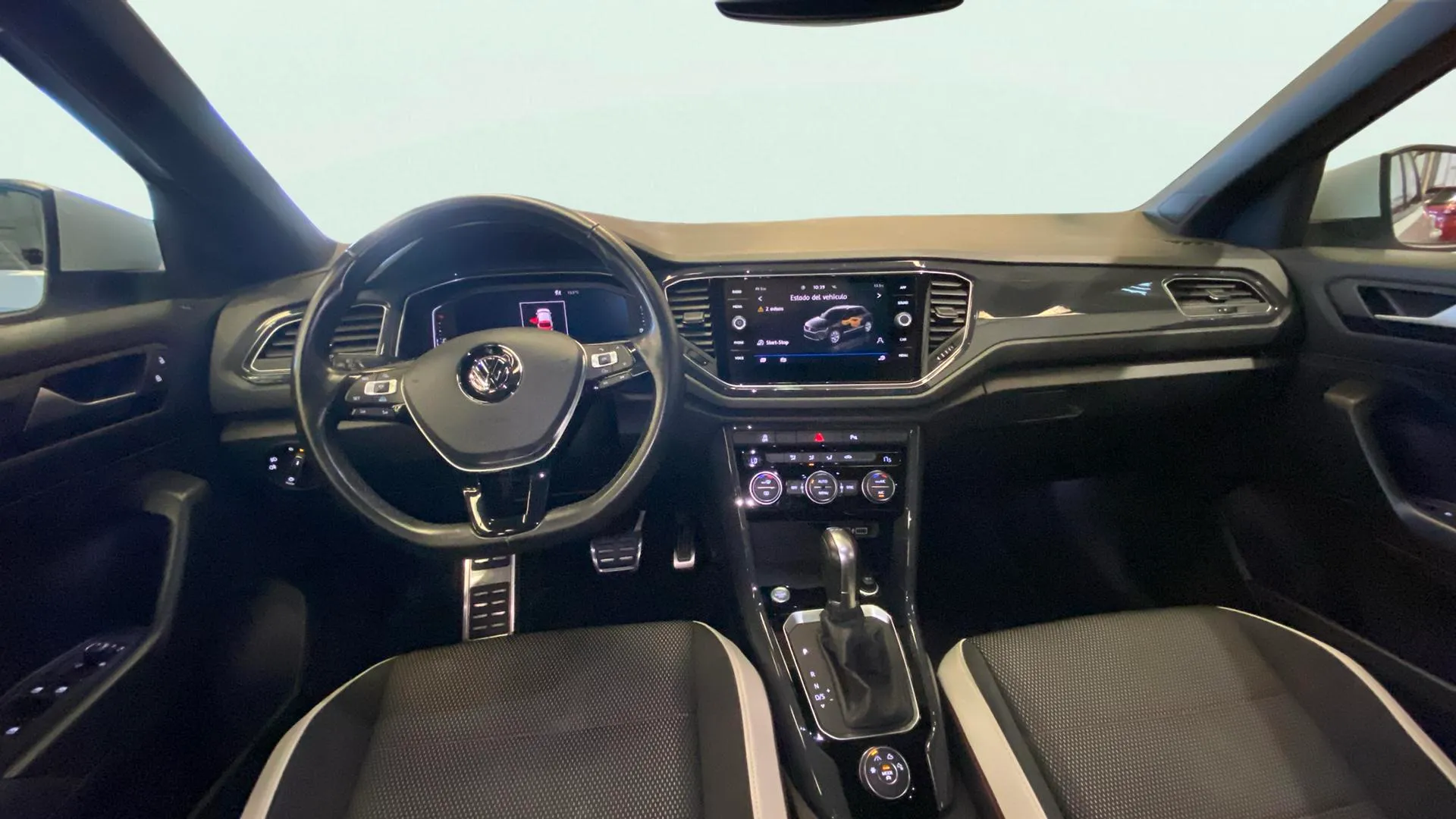 Volkswagen T-Roc Sport 2.0 TSI 4 Motion DSG - foto 16