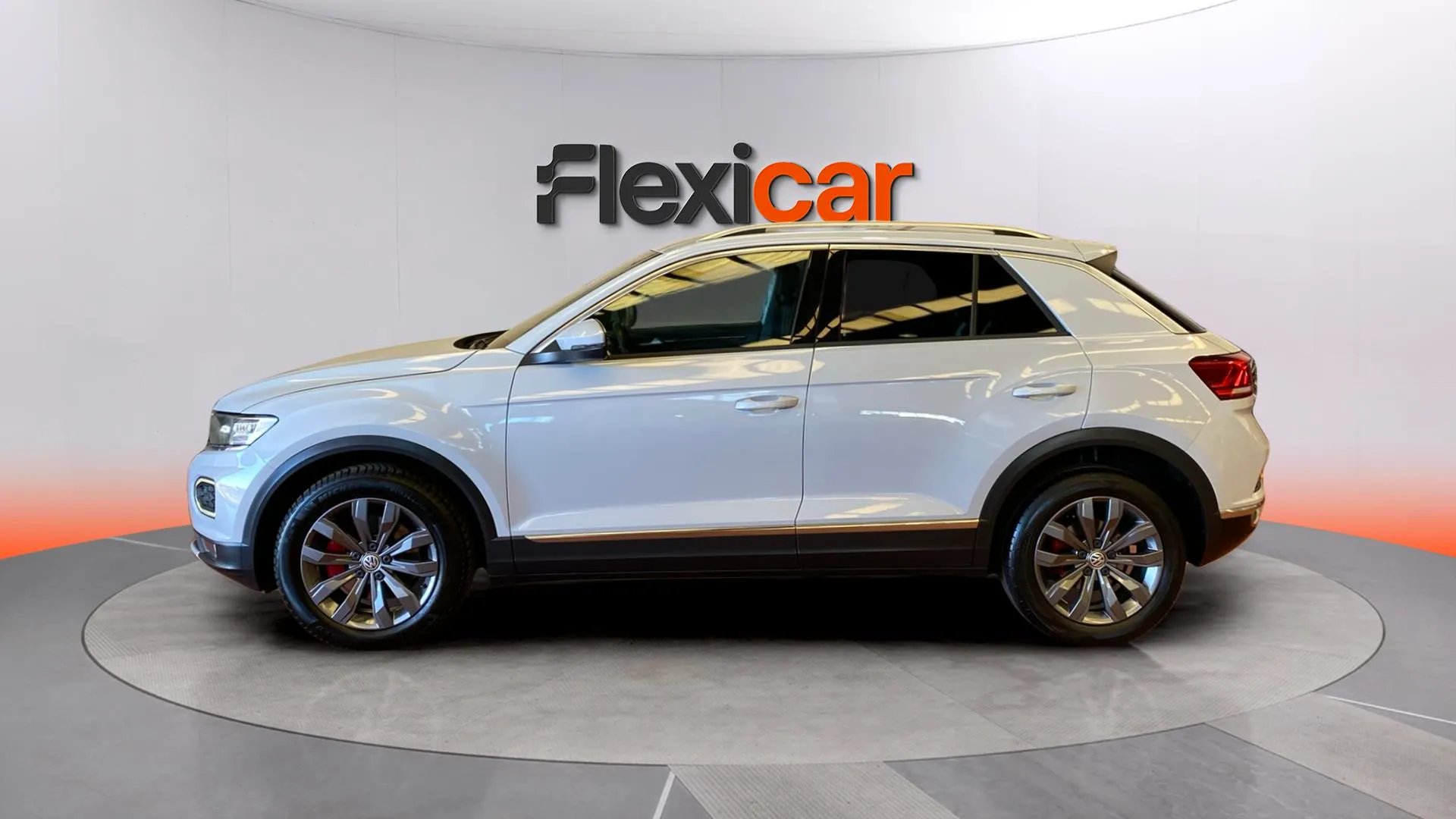Volkswagen T-Roc Sport 2.0 TSI 4 Motion DSG - foto 4