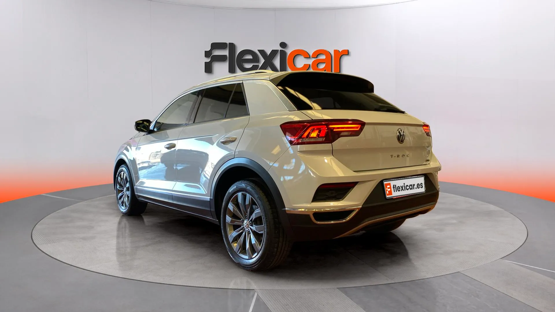 Volkswagen T-Roc Sport 2.0 TSI 4 Motion DSG - foto 5