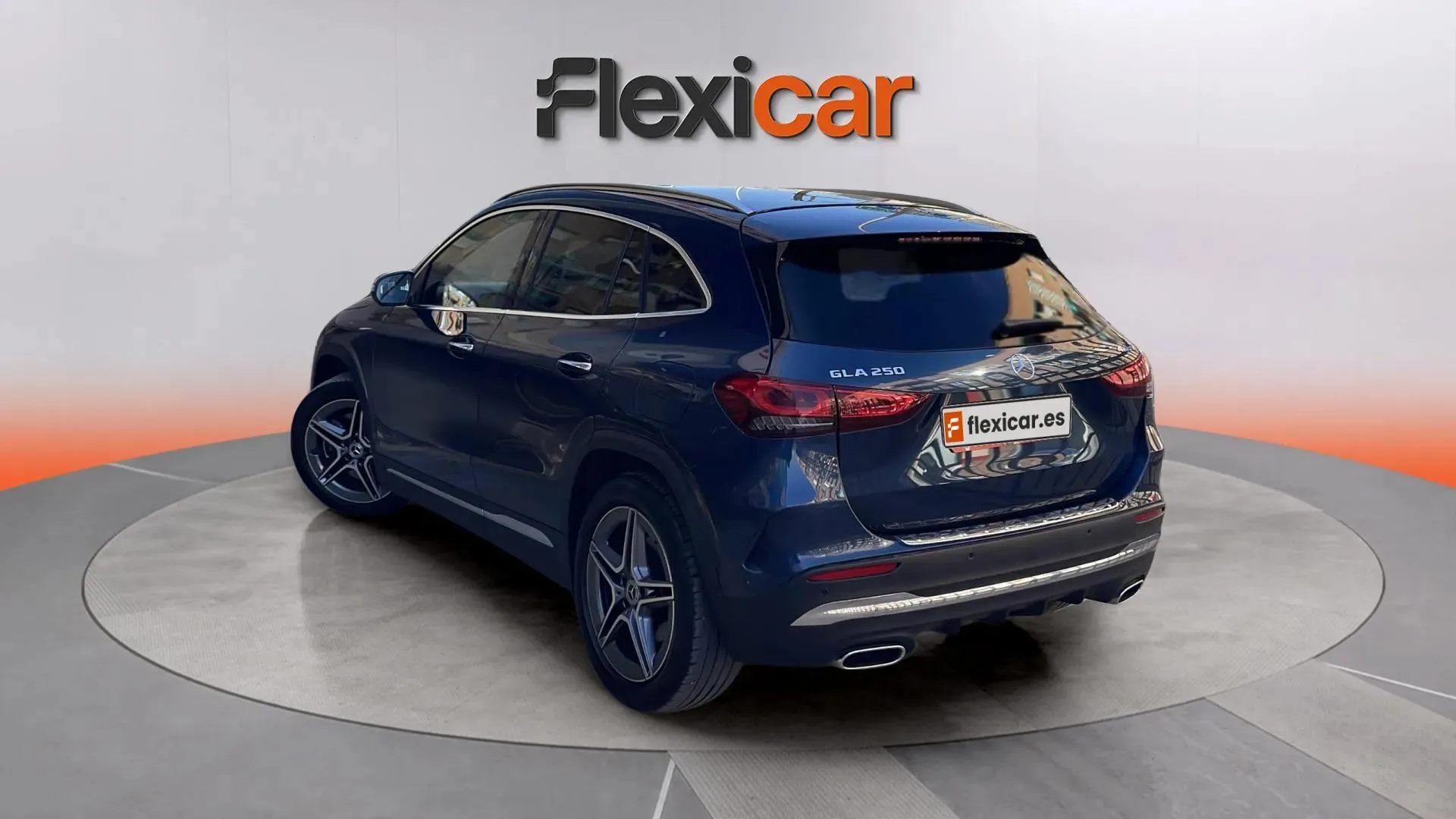 Mercedes-Benz GLA 250 4MATIC - foto 4